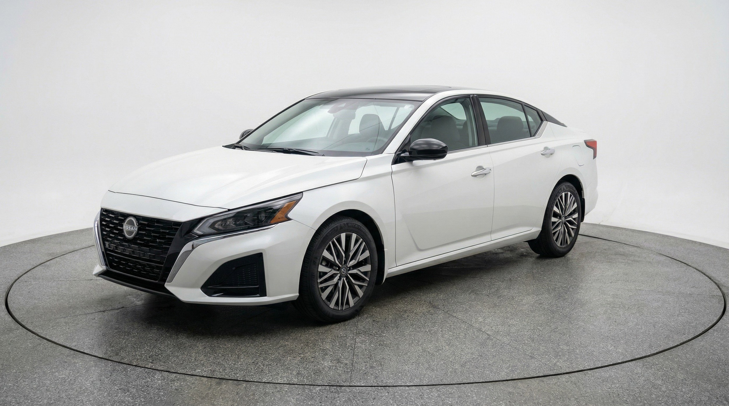 Thumbnail: 2025 Nissan Altima - 3