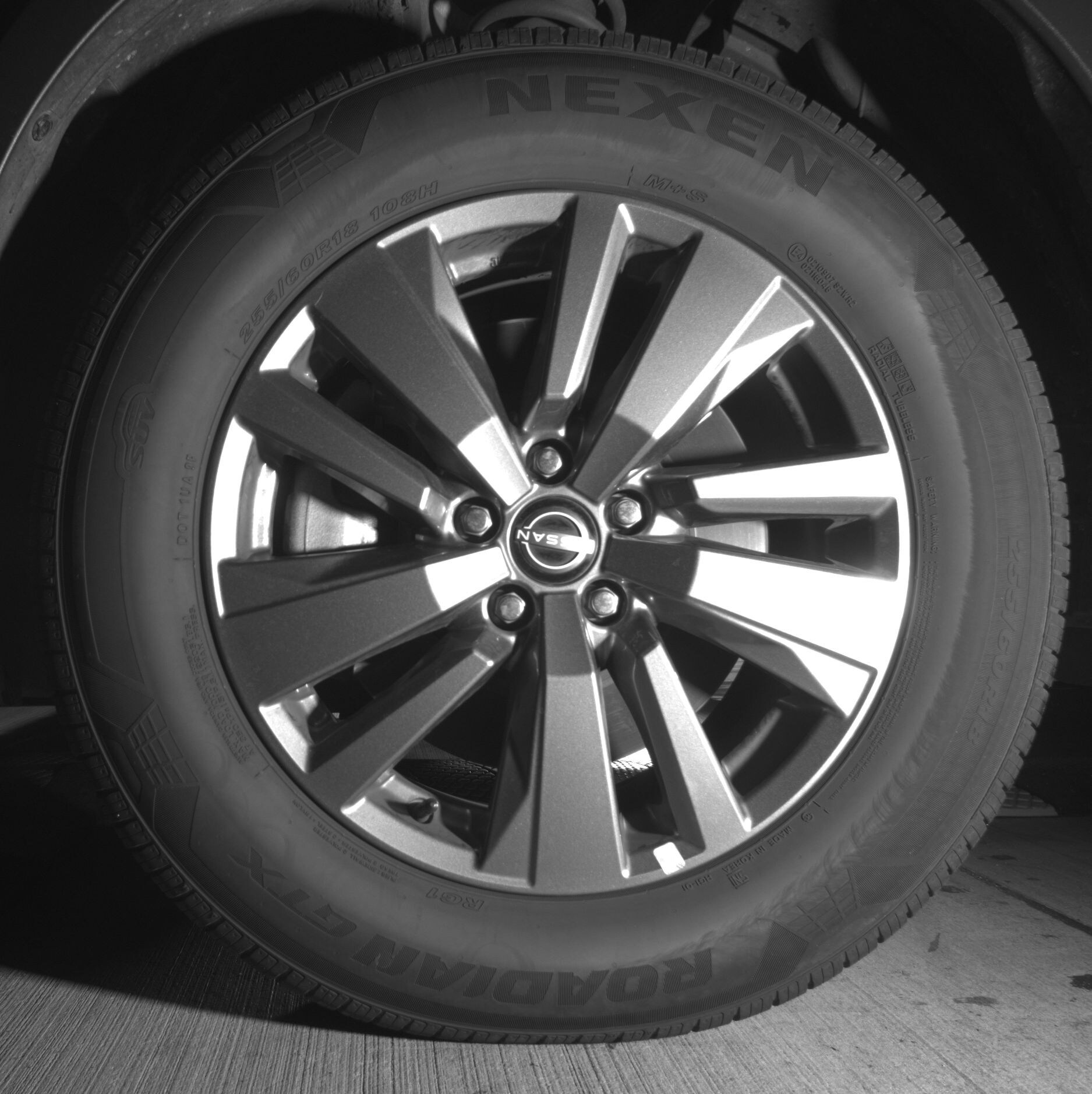 Thumbnail: 2024 Nissan Pathfinder - 9