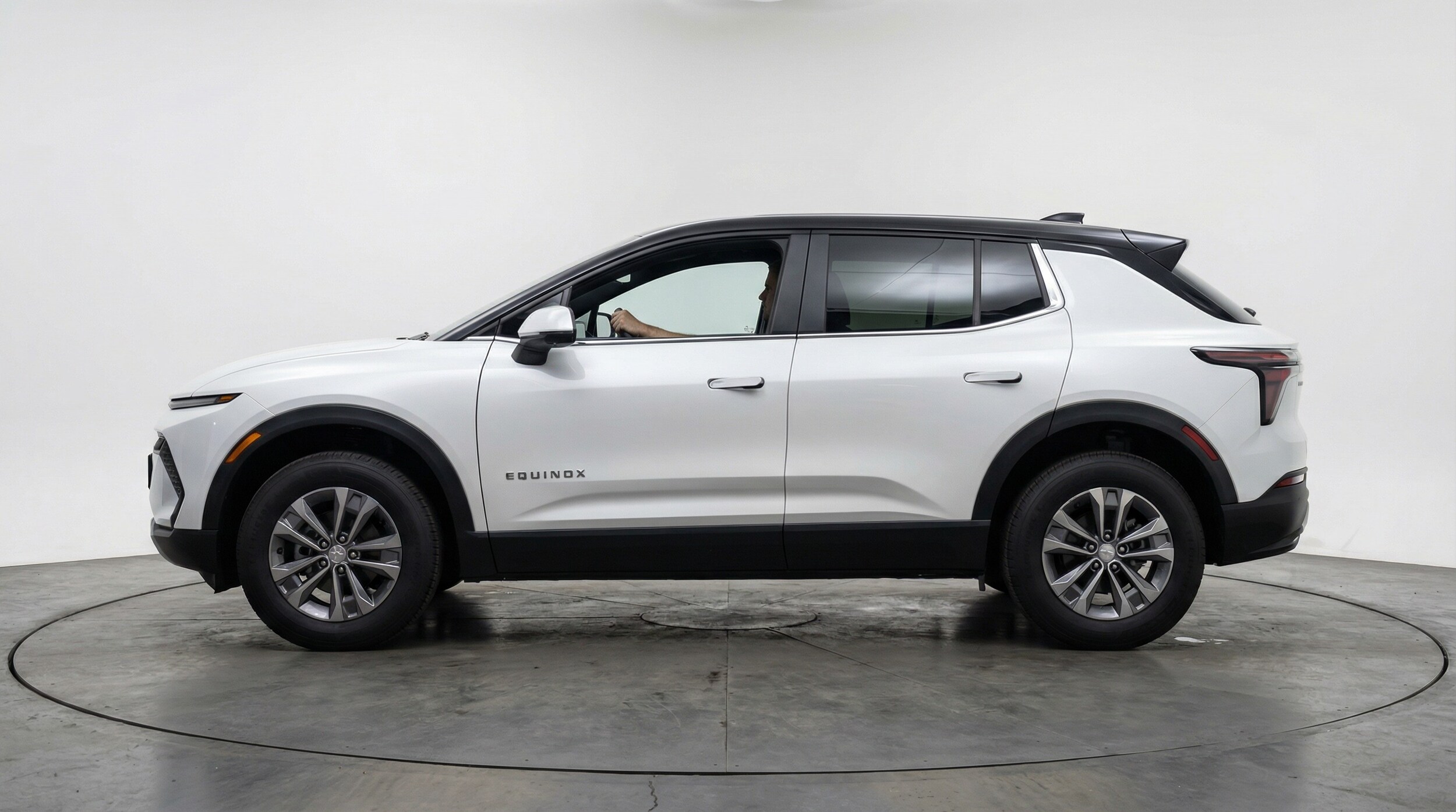 Thumbnail: 2025 Chevrolet Equinox - 4