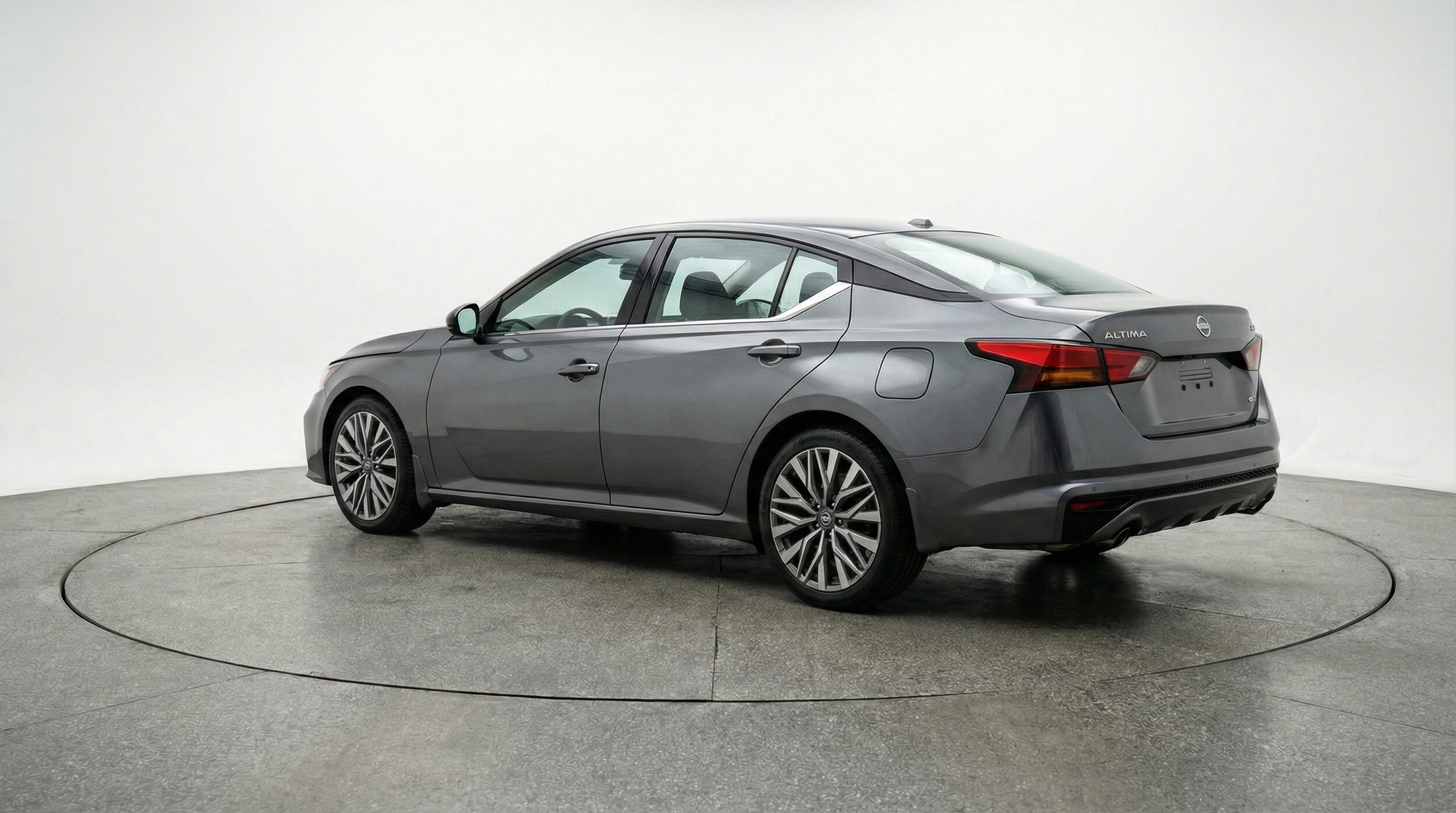 Thumbnail: 2025 Nissan Altima - 5