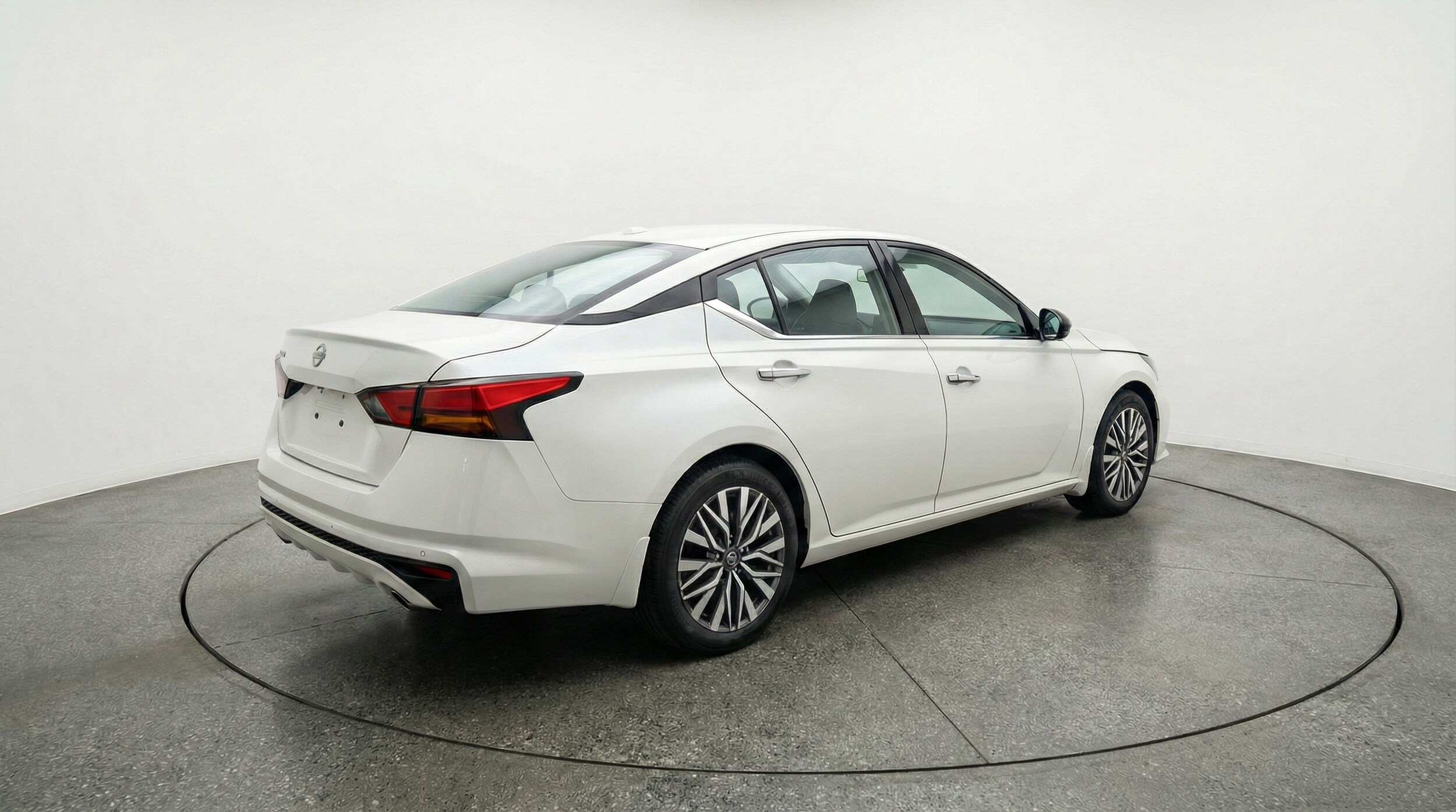 Thumbnail: 2025 Nissan Altima - 7