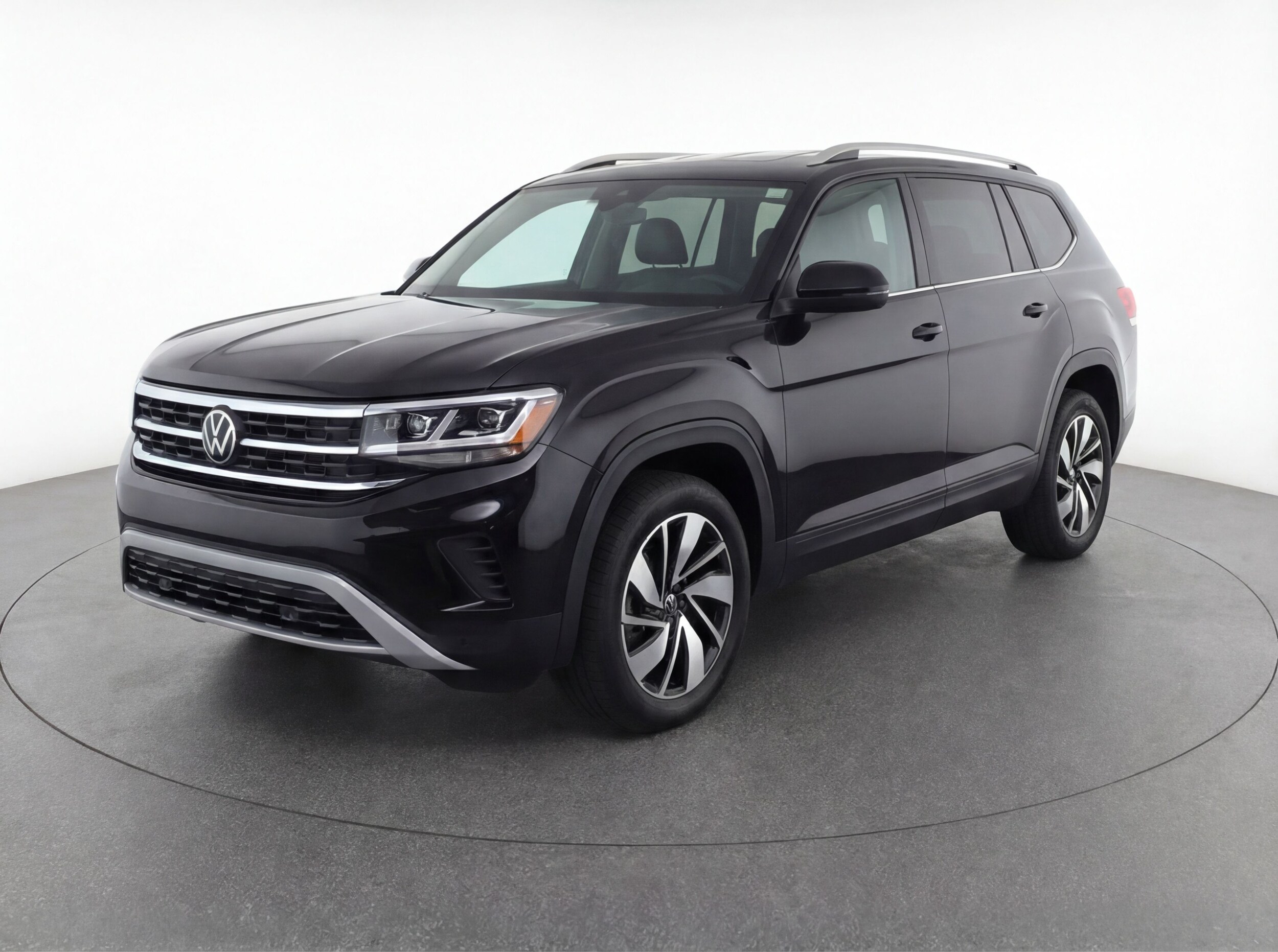 Thumbnail: 2024 Volkswagen Atlas - 3