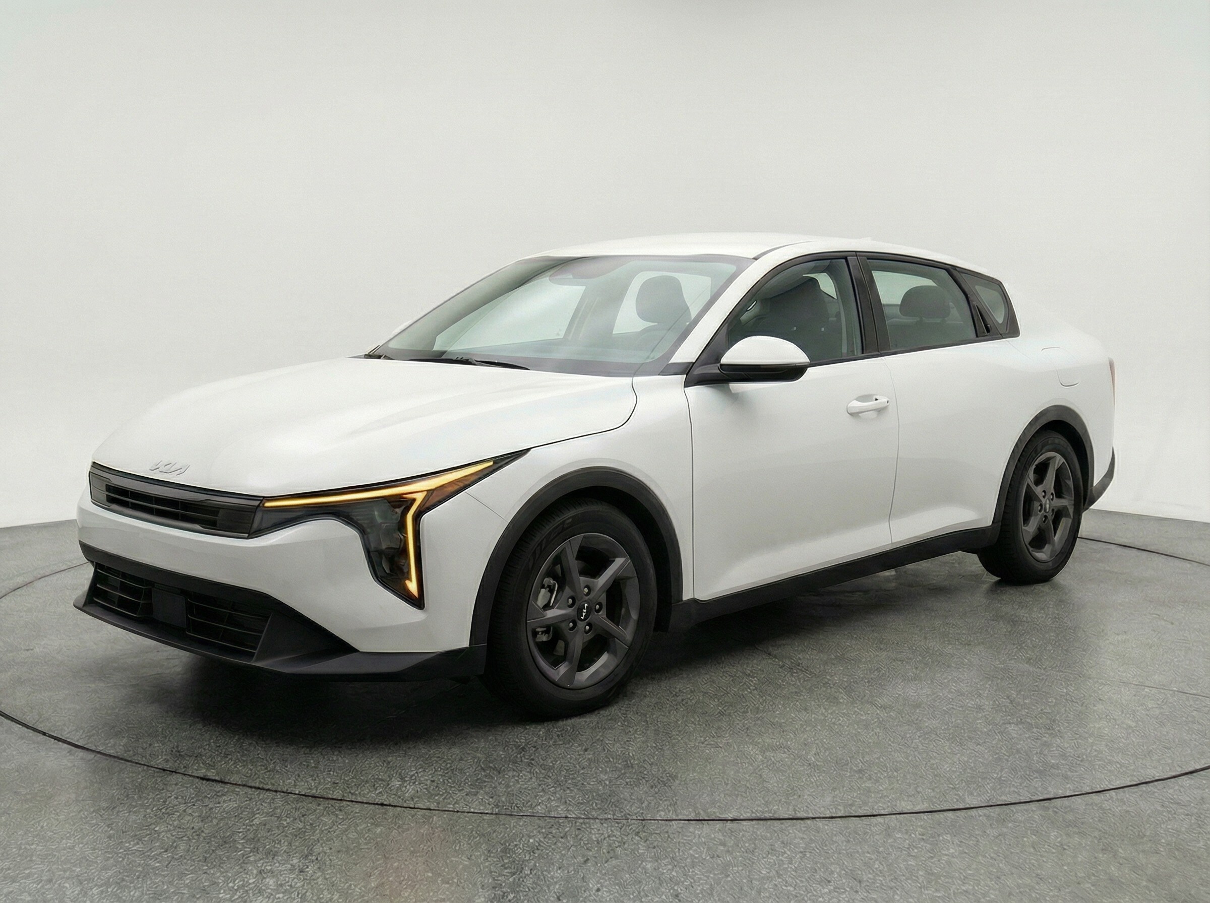 Thumbnail: 2025 Kia K4 - 3