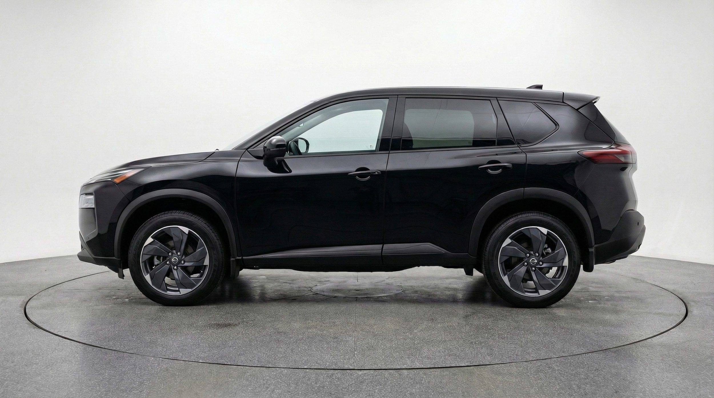 Thumbnail: 2025 Nissan Rogue - 4