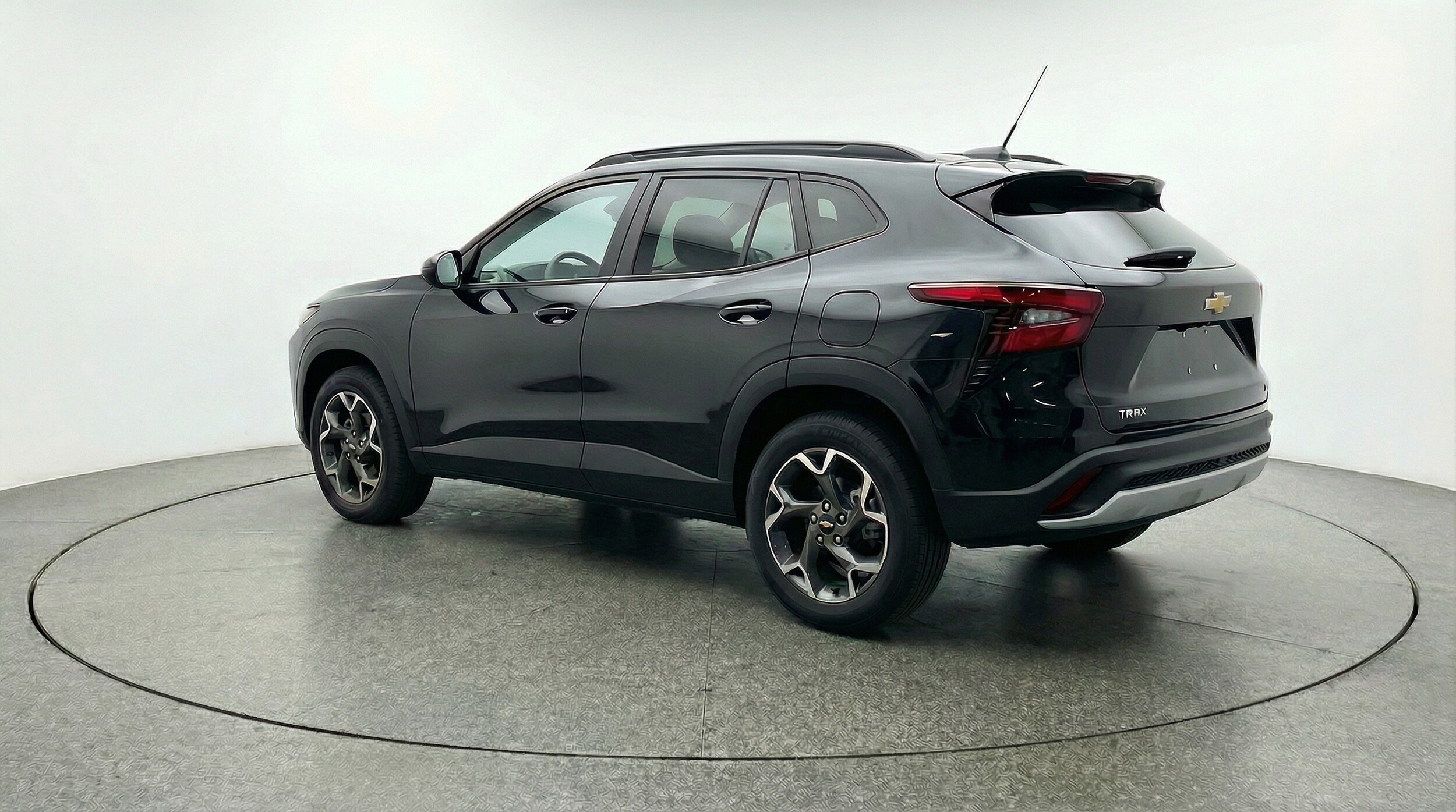 Thumbnail: 2025 Chevrolet Trax - 5