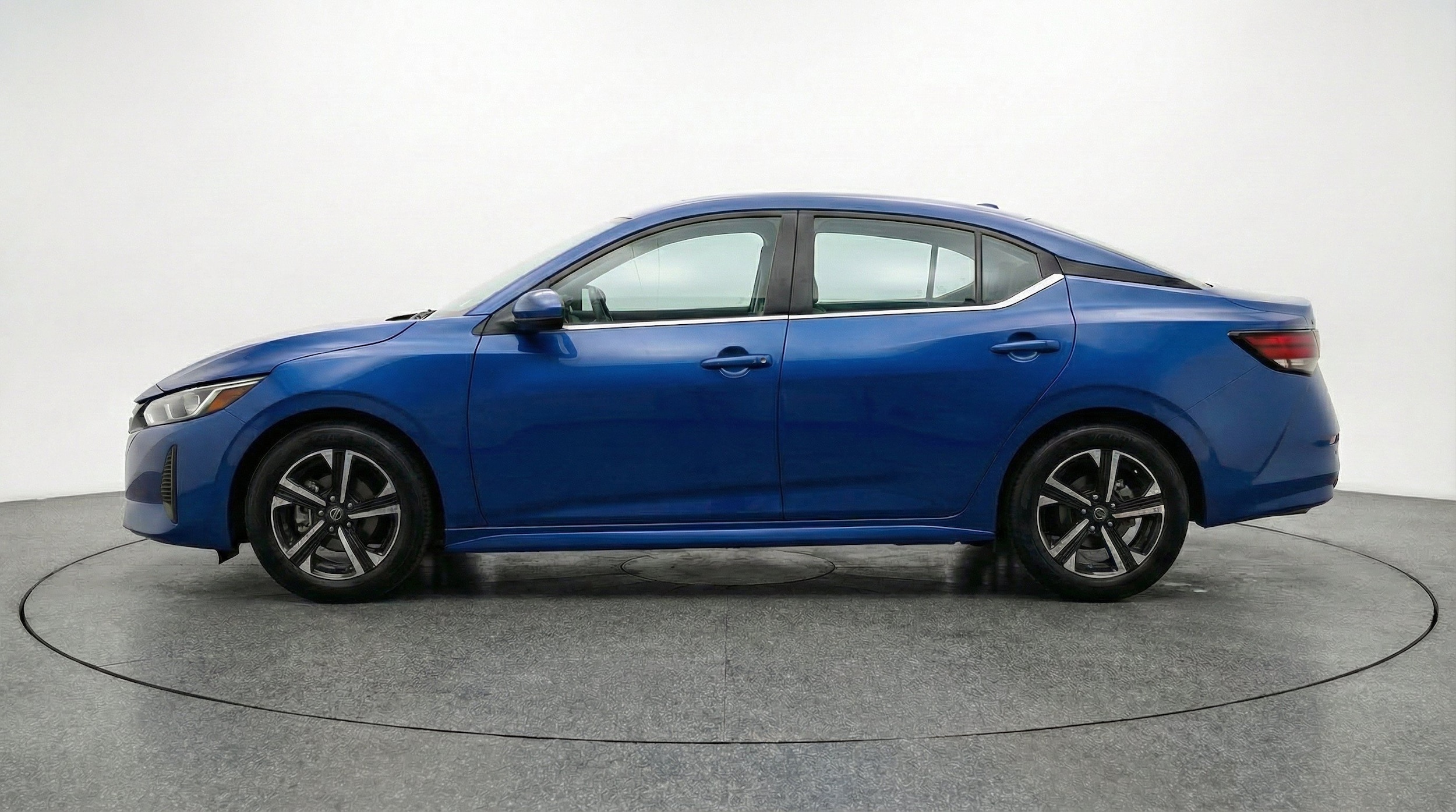 Thumbnail: 2025 Nissan Sentra - 5