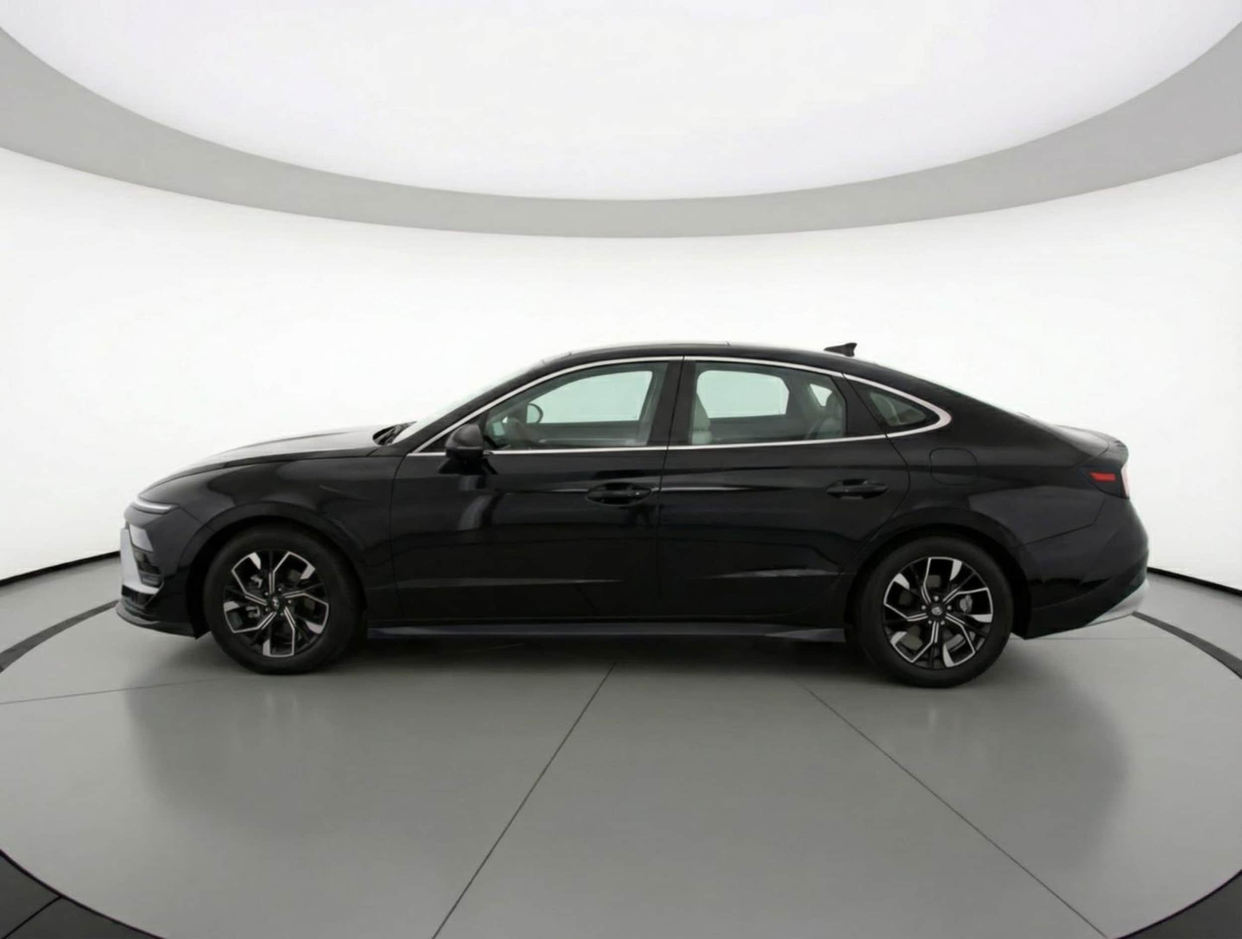 Thumbnail: 2025 Hyundai Sonata - 4