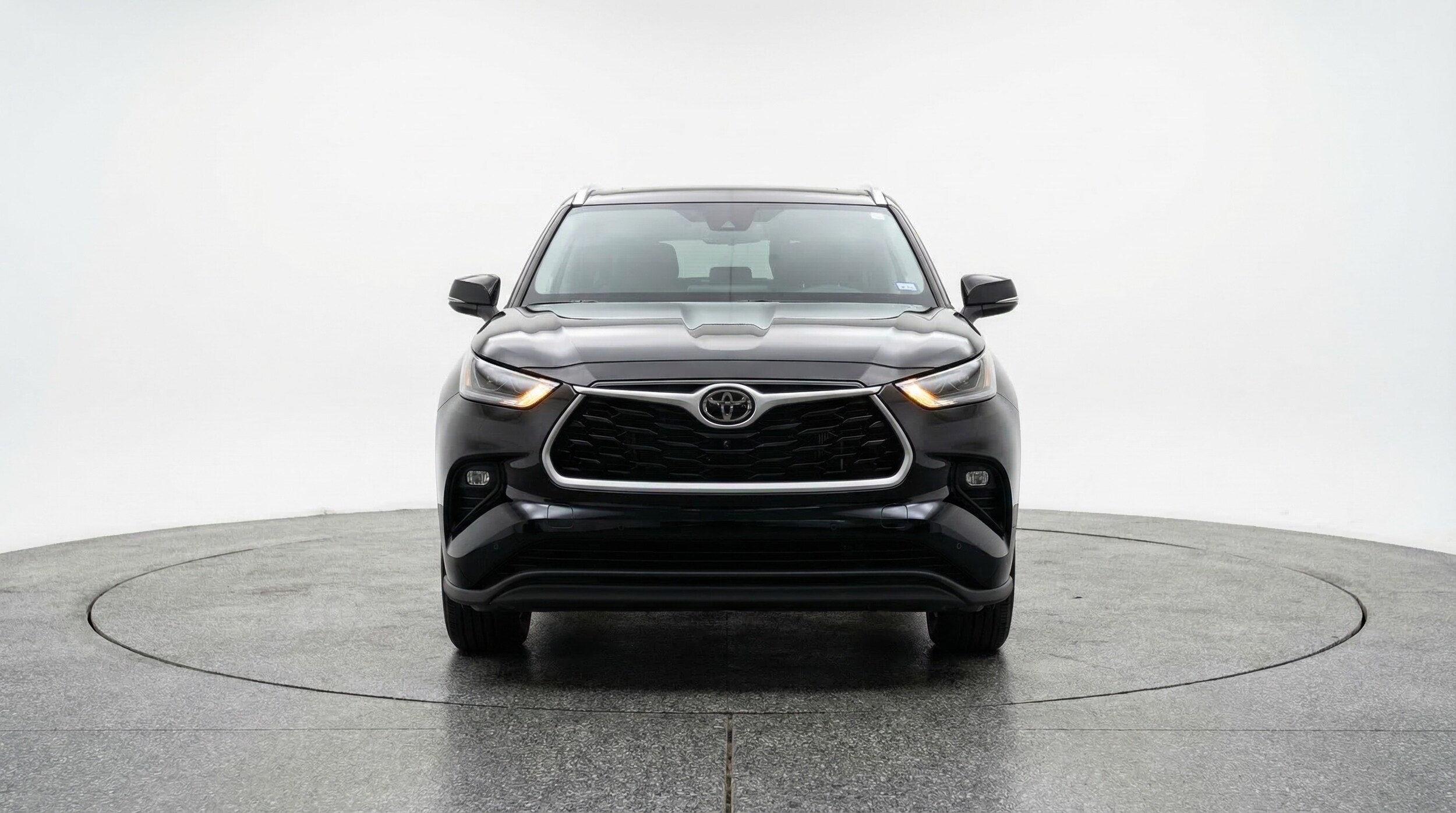 Thumbnail: 2025 Toyota Highlander - 2