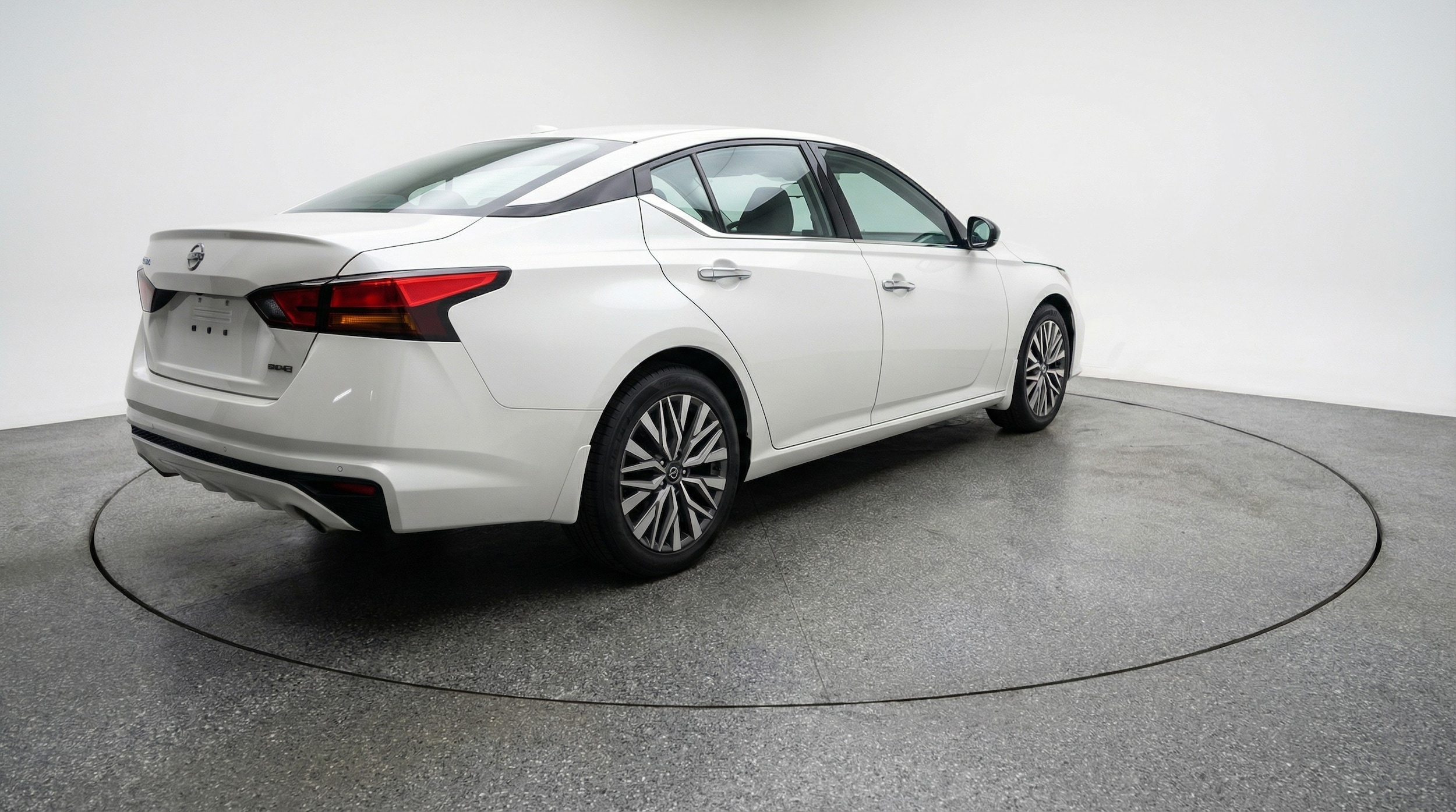 Thumbnail: 2025 Nissan Altima - 7