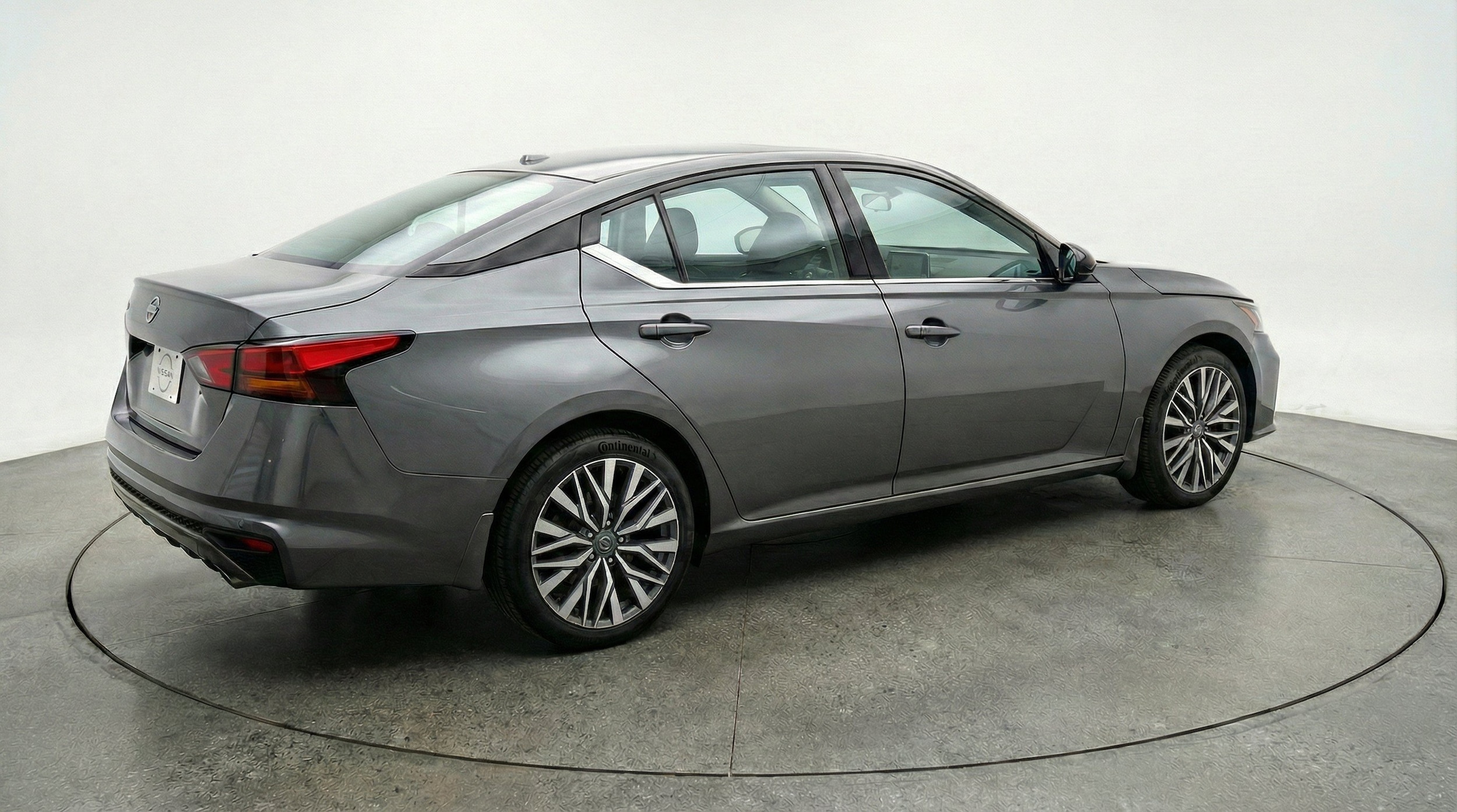 Thumbnail: 2025 Nissan Altima - 9