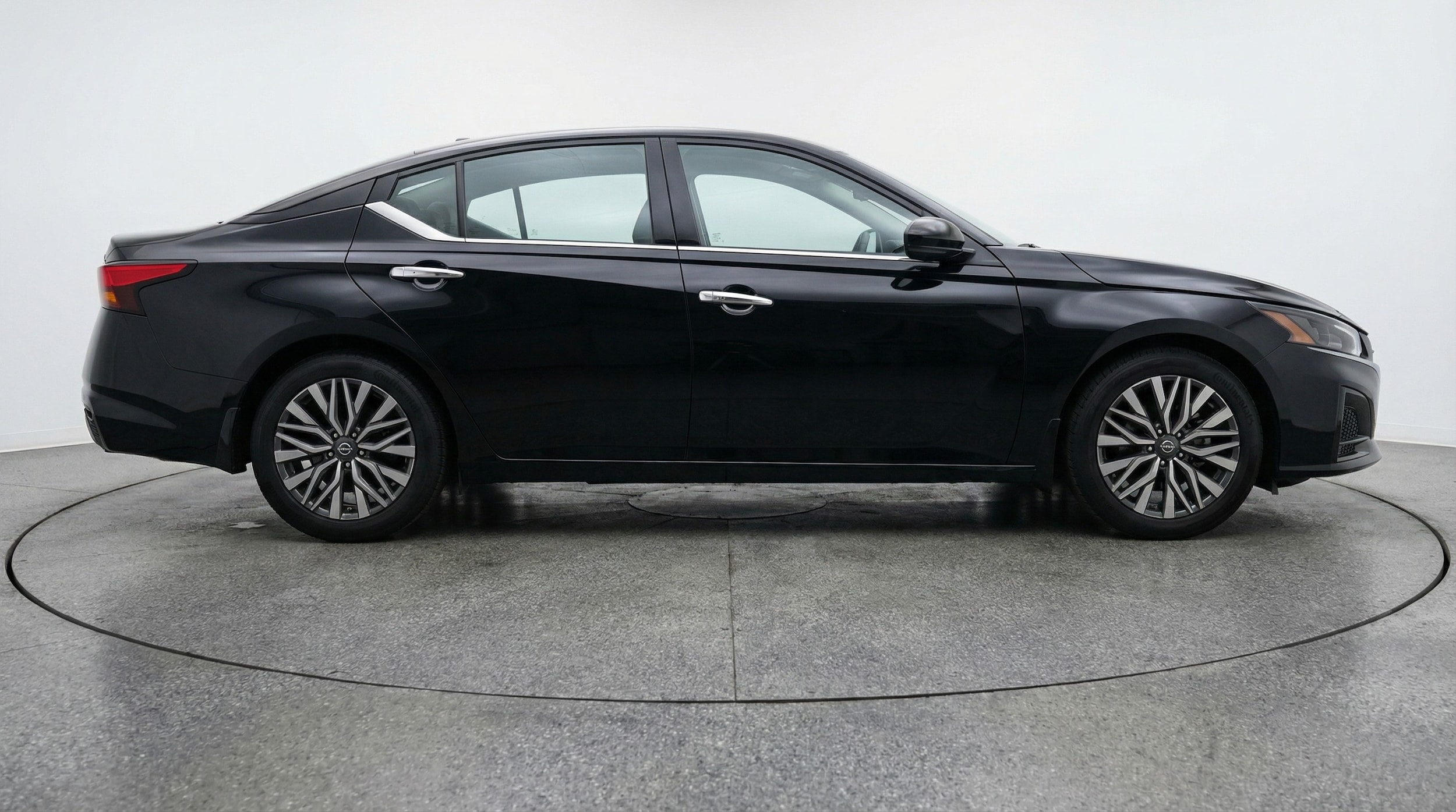 Thumbnail: 2025 Nissan Altima - 8