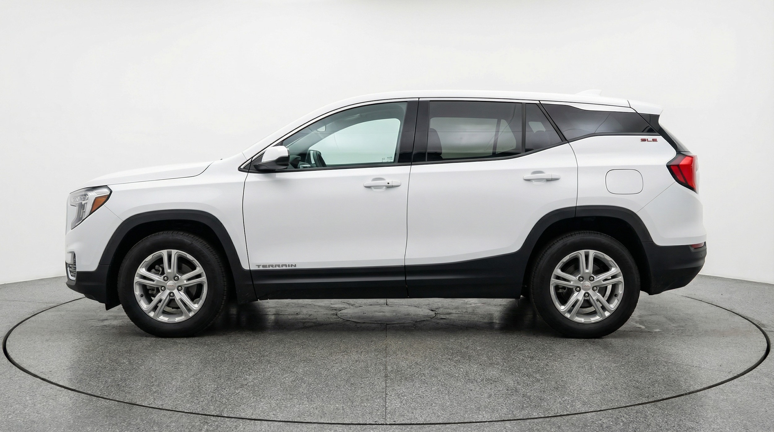 Thumbnail: 2024 GMC Terrain - 4