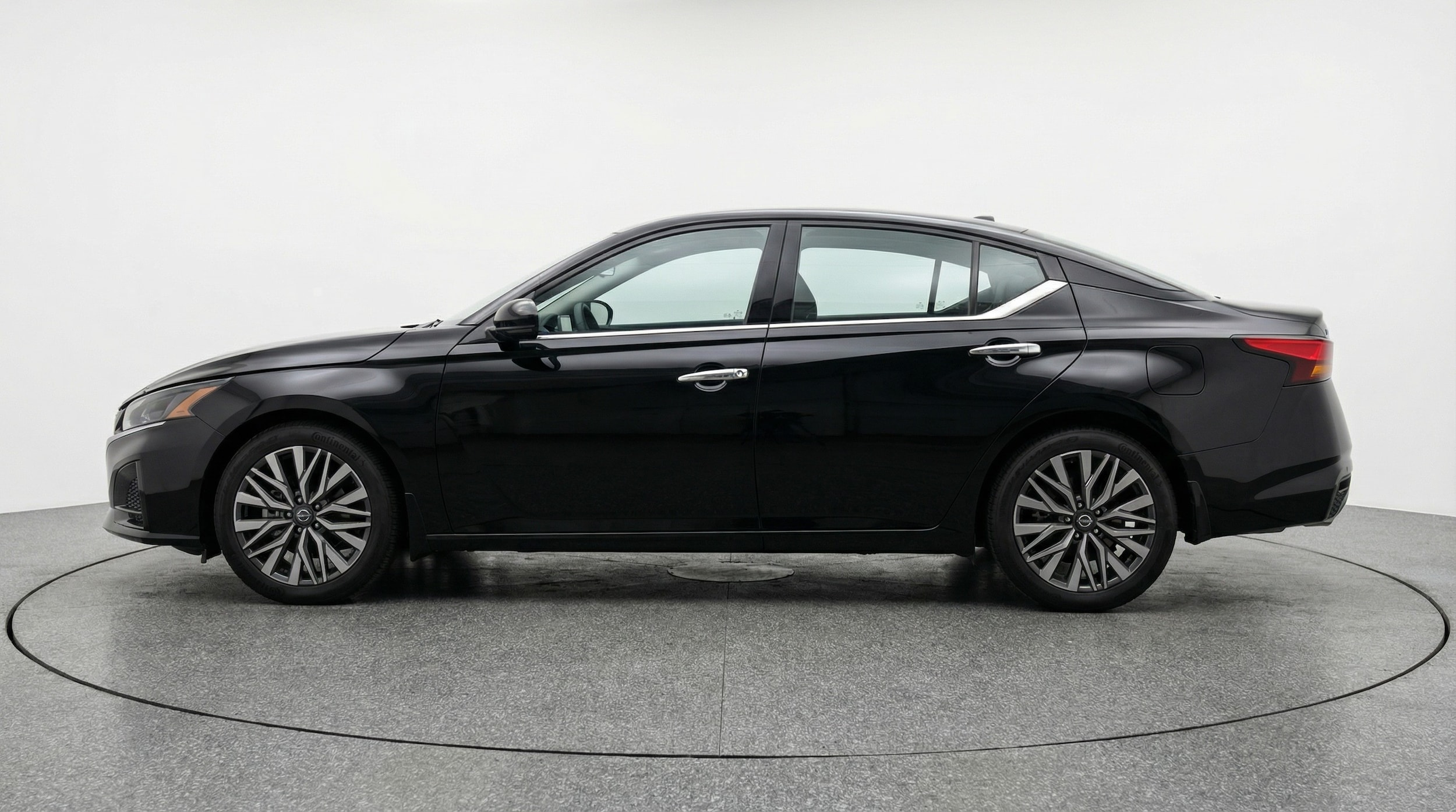 Thumbnail: 2025 Nissan Altima - 4