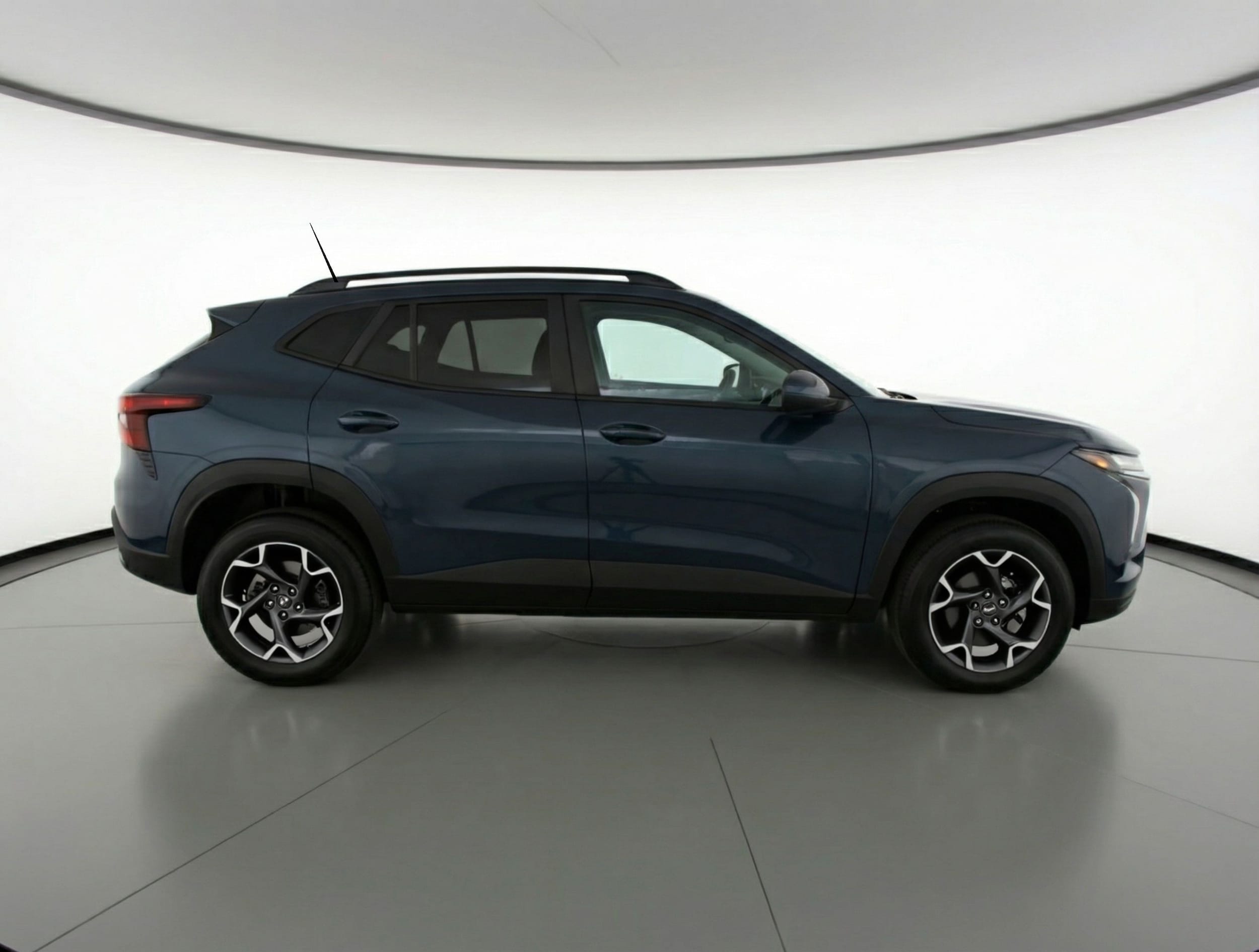Thumbnail: 2025 Chevrolet Trax - 8