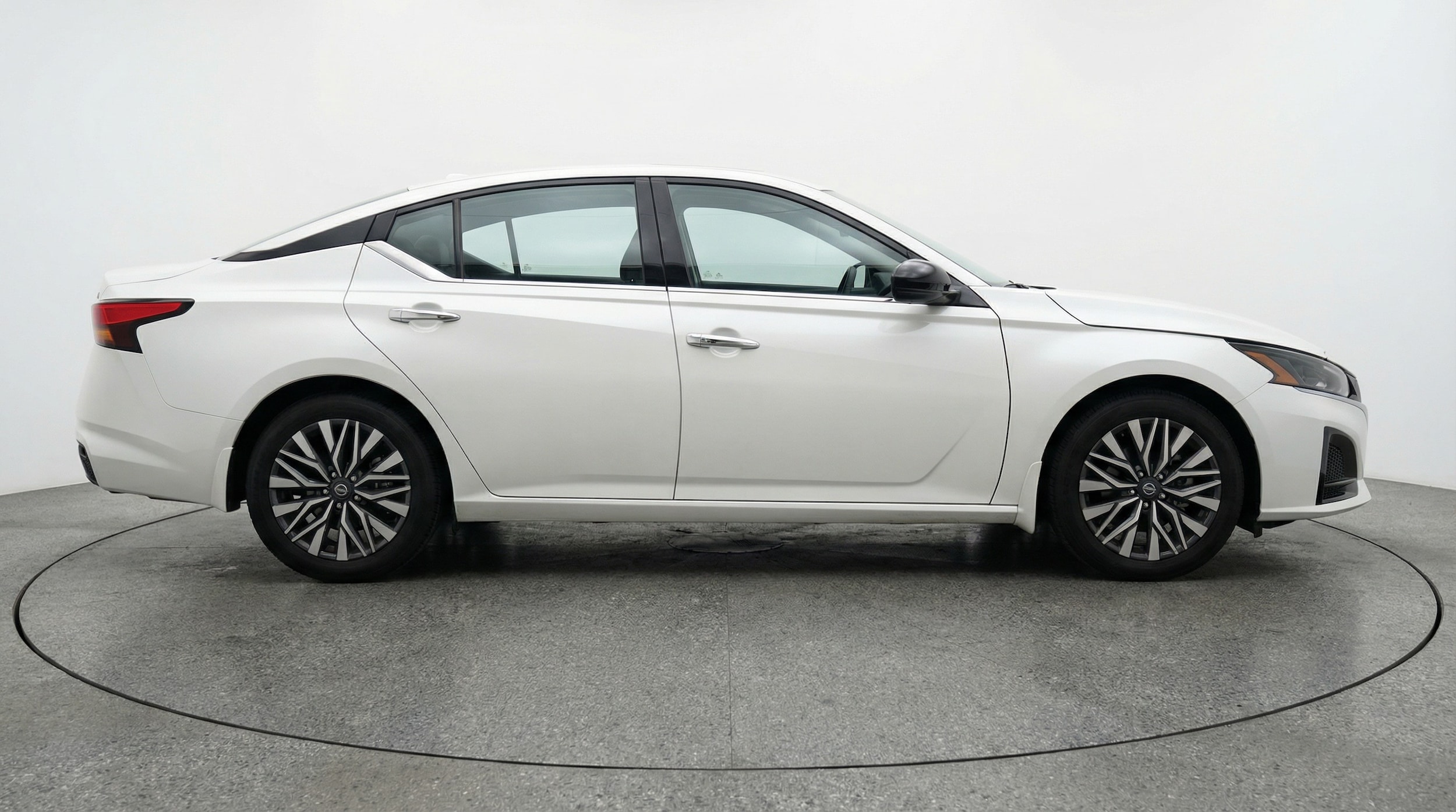 Thumbnail: 2025 Nissan Altima - 8