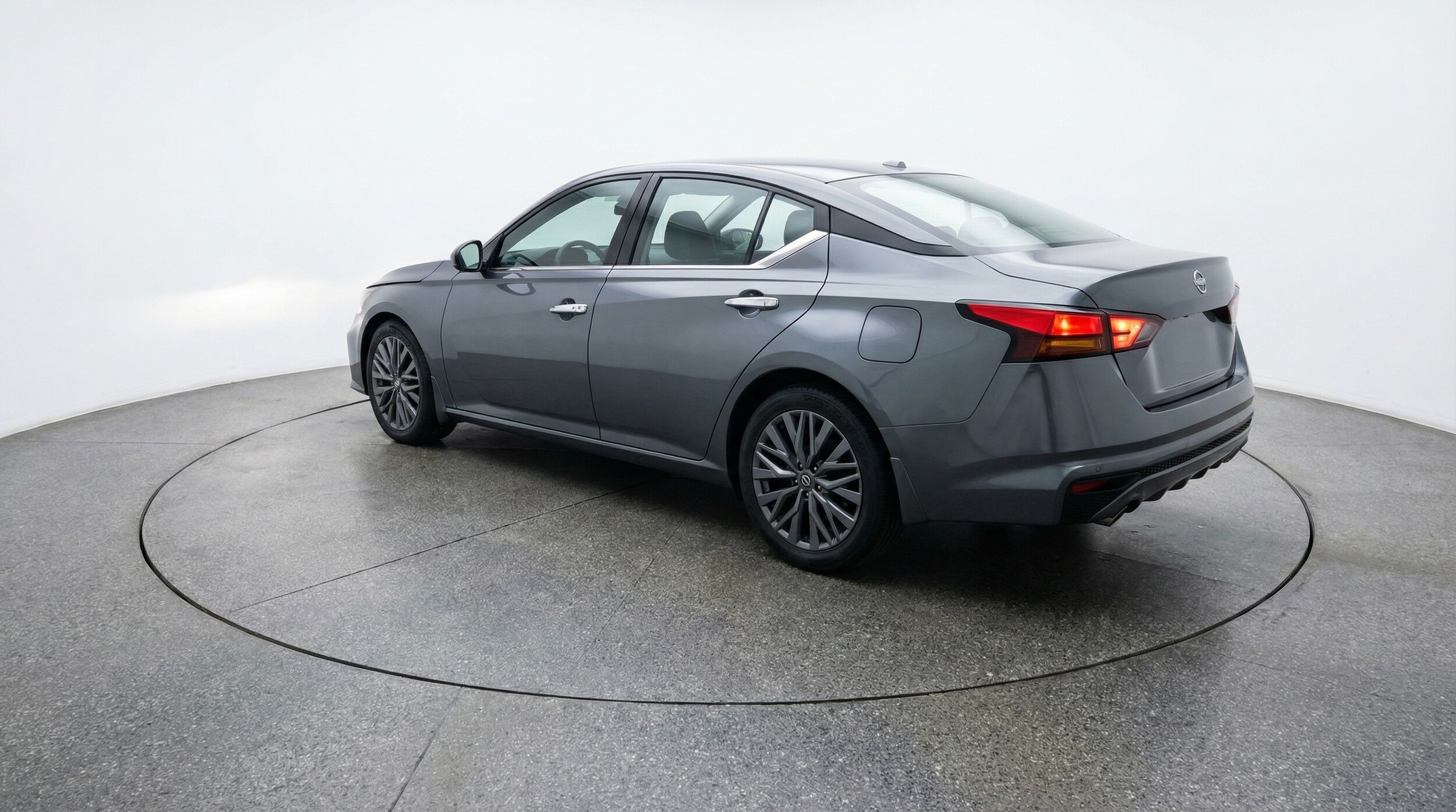 Thumbnail: 2025 Nissan Altima - 5