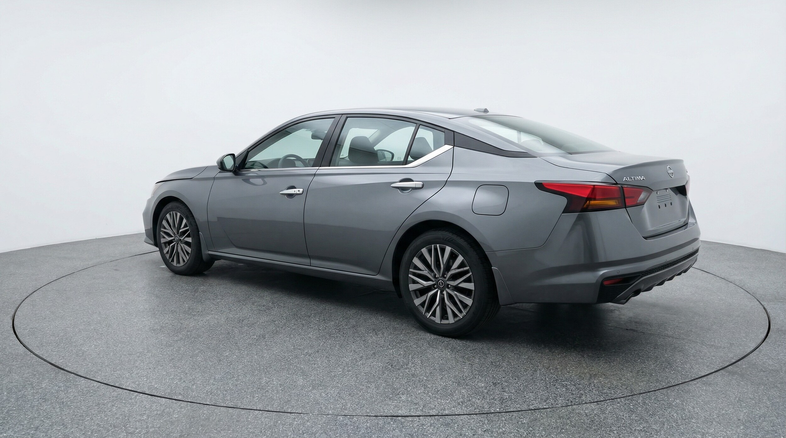 Thumbnail: 2025 Nissan Altima - 5