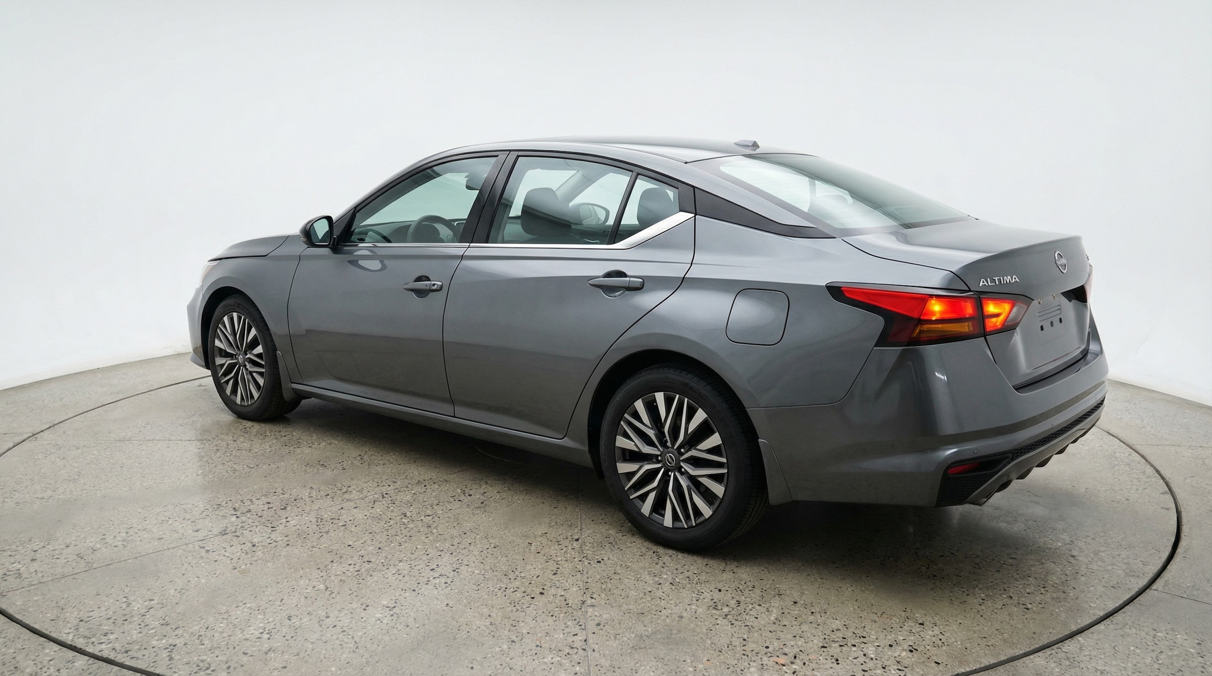 Thumbnail: 2025 Nissan Altima - 5