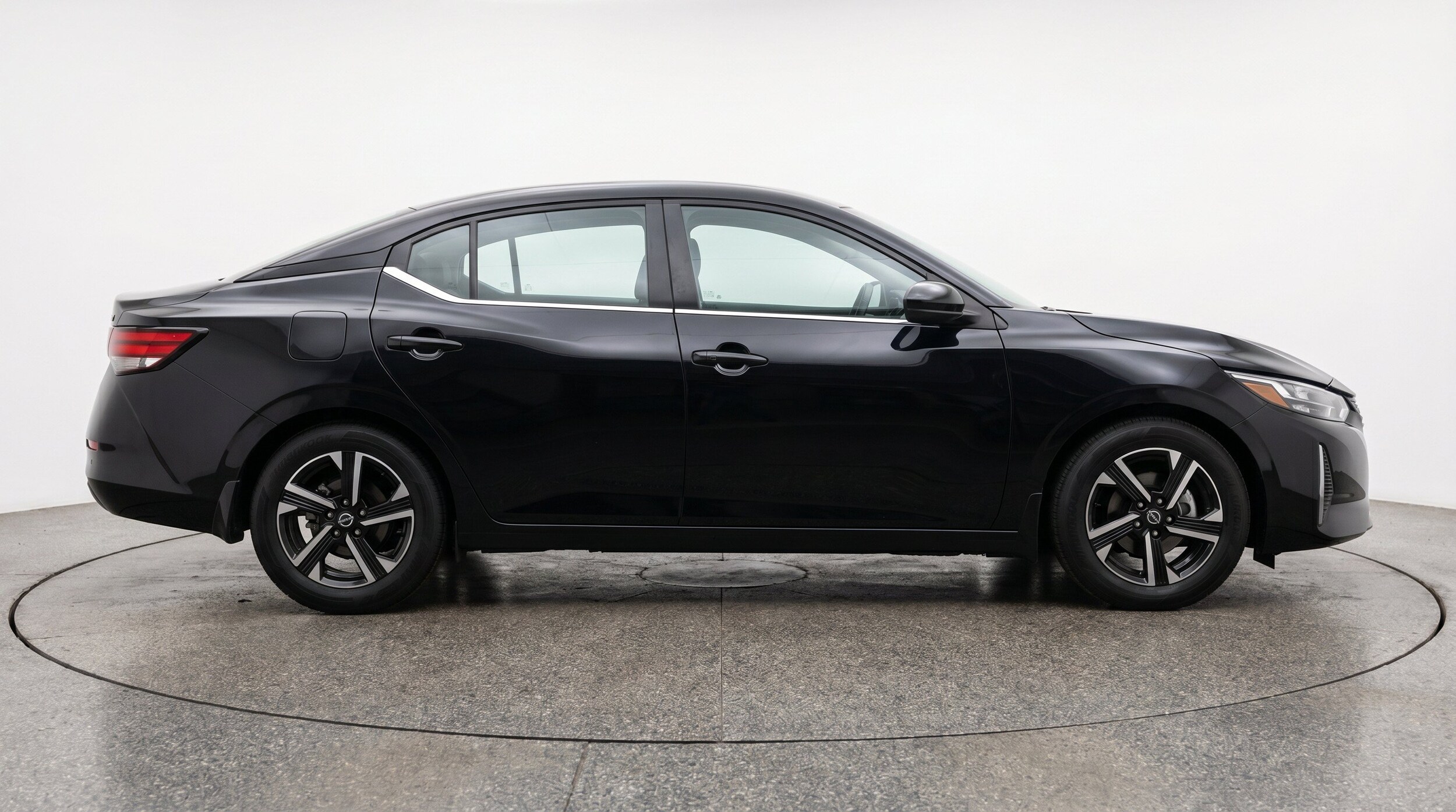 Thumbnail: 2025 Nissan Sentra - 11