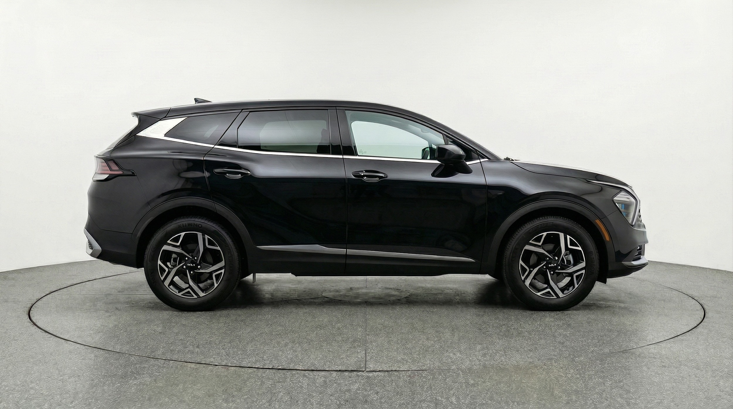 Thumbnail: 2025 Kia Sportage - 8