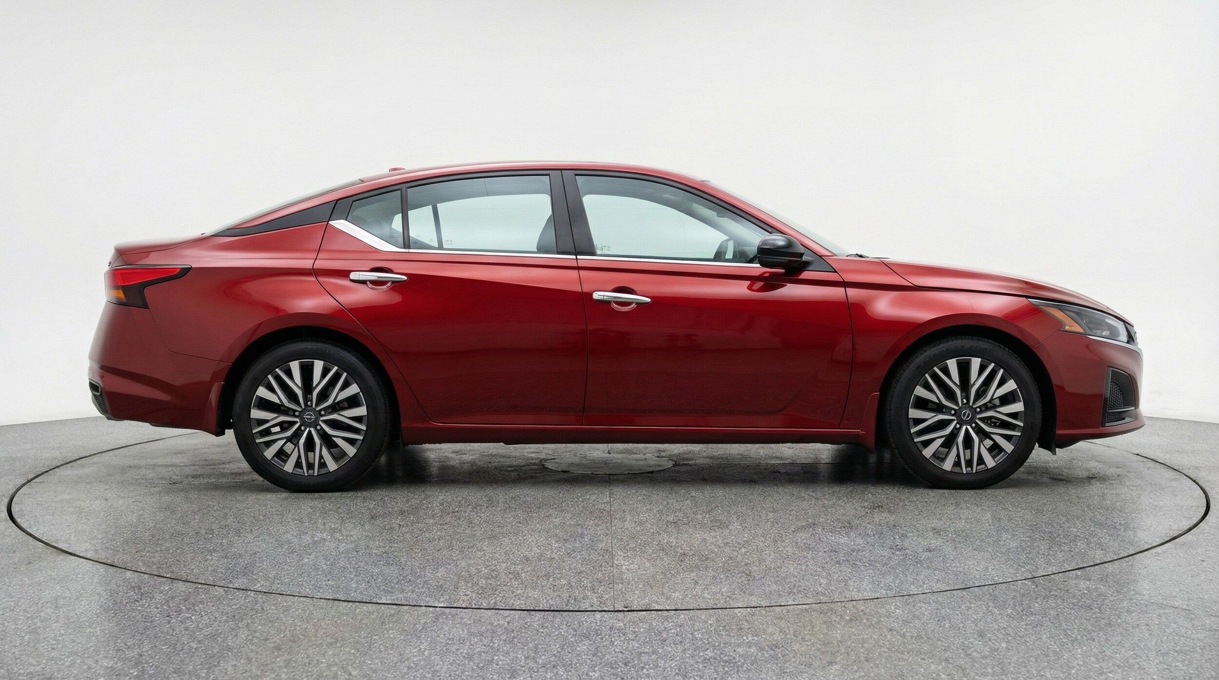 Thumbnail: 2025 Nissan Altima - 8