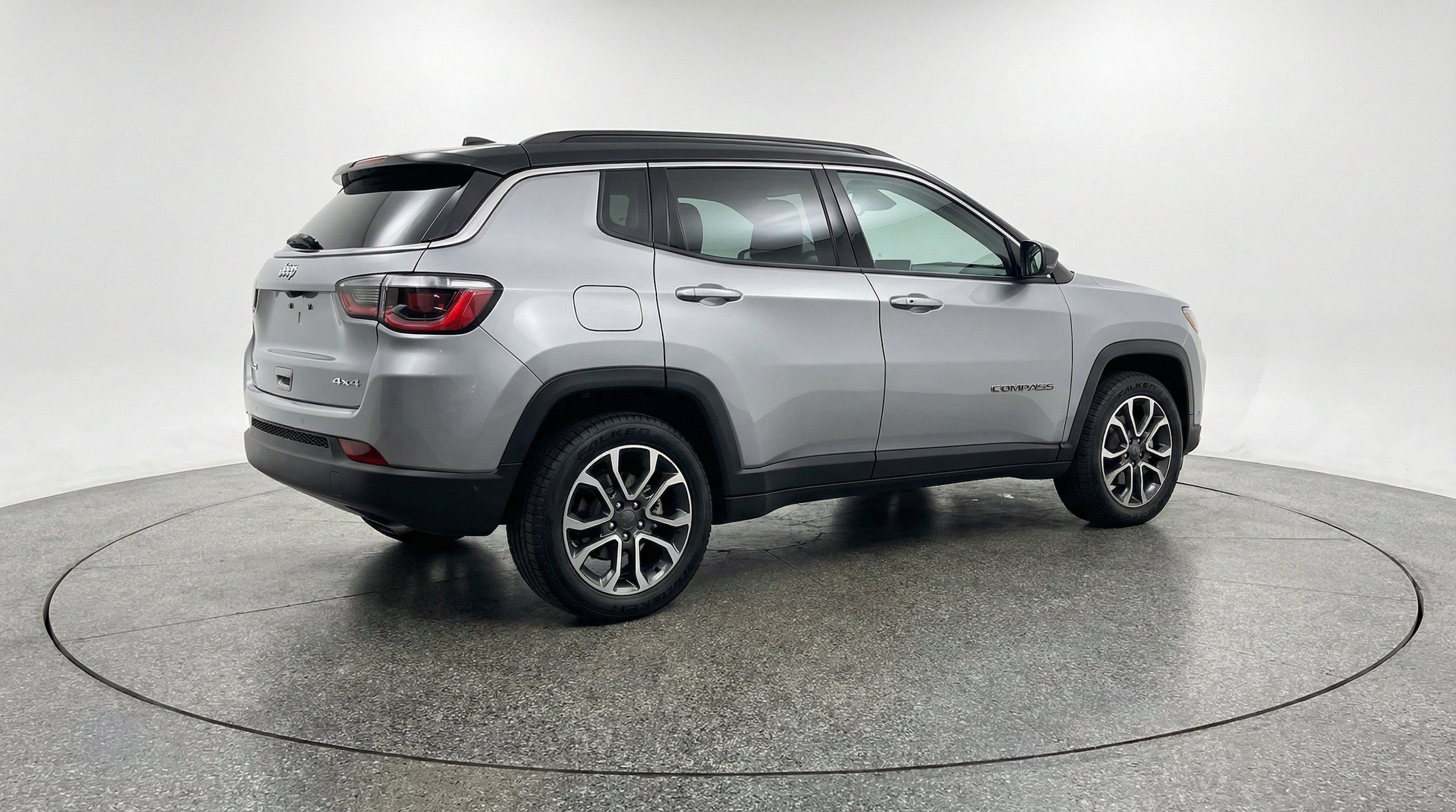 2025 Jeep Compass Trailhawk - Photo 8