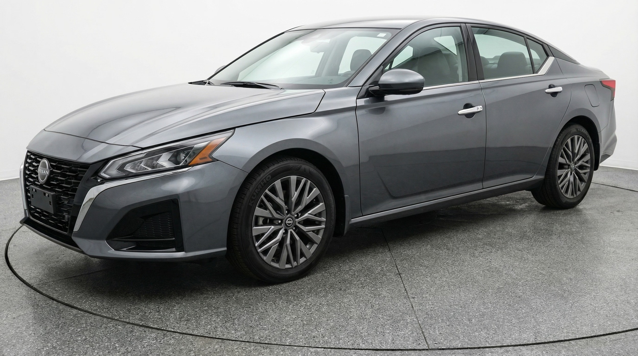 Thumbnail: 2025 Nissan Altima - 3