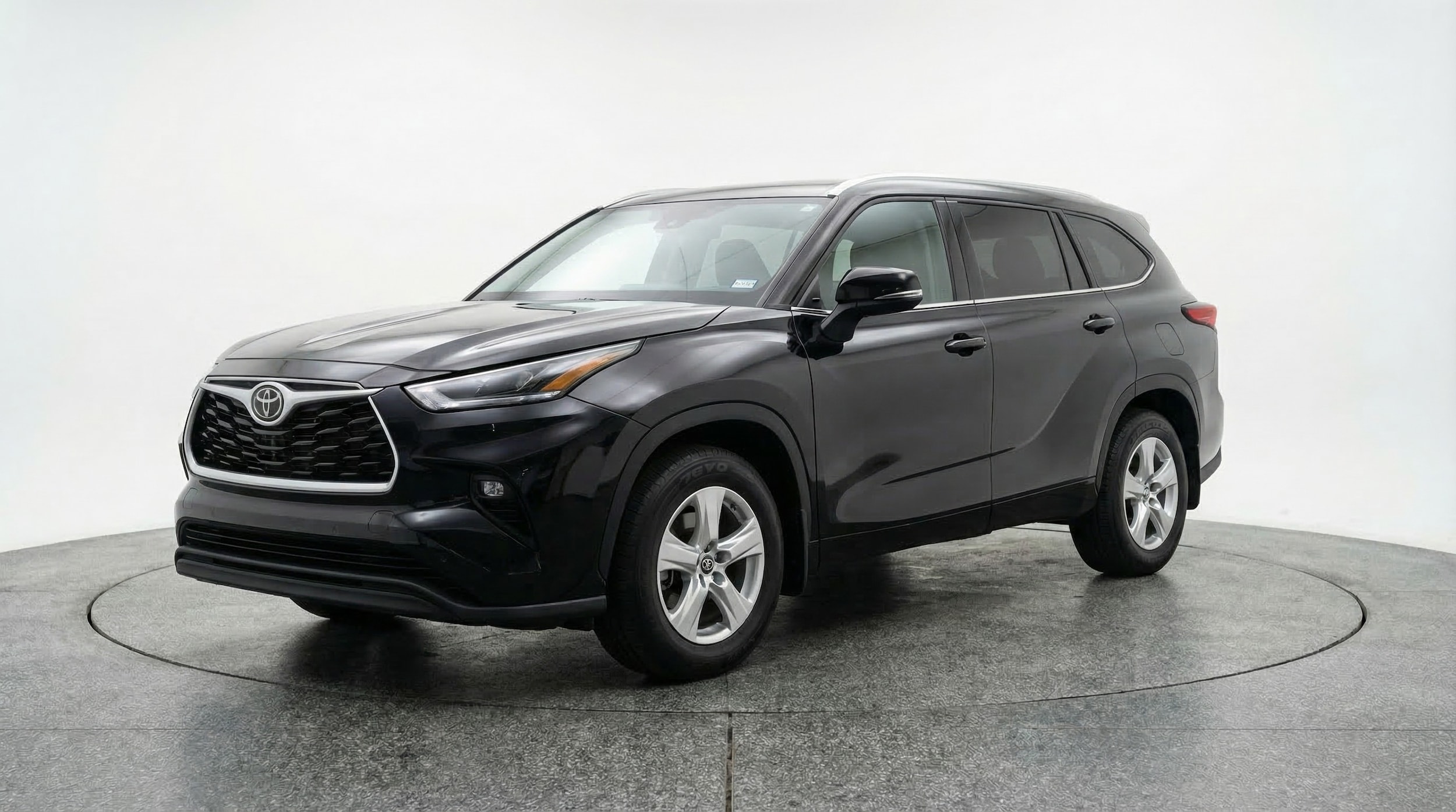 Thumbnail: 2025 Toyota Highlander - 3