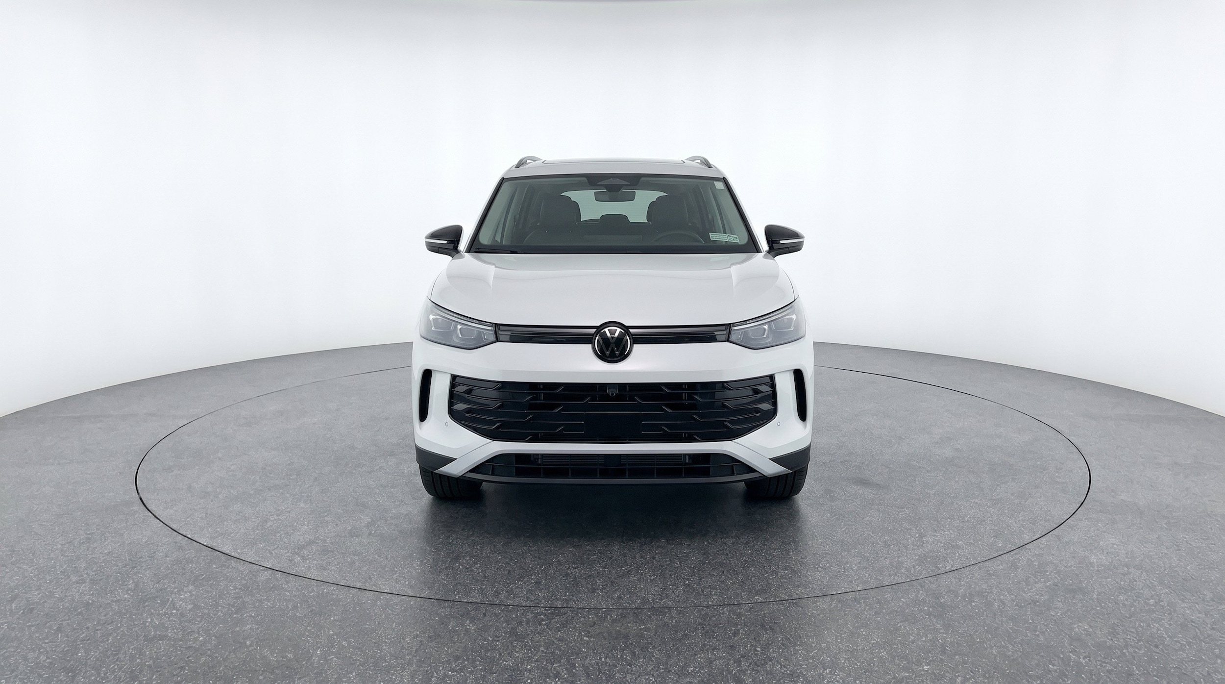 Thumbnail: 2026 Volkswagen Tiguan - 2