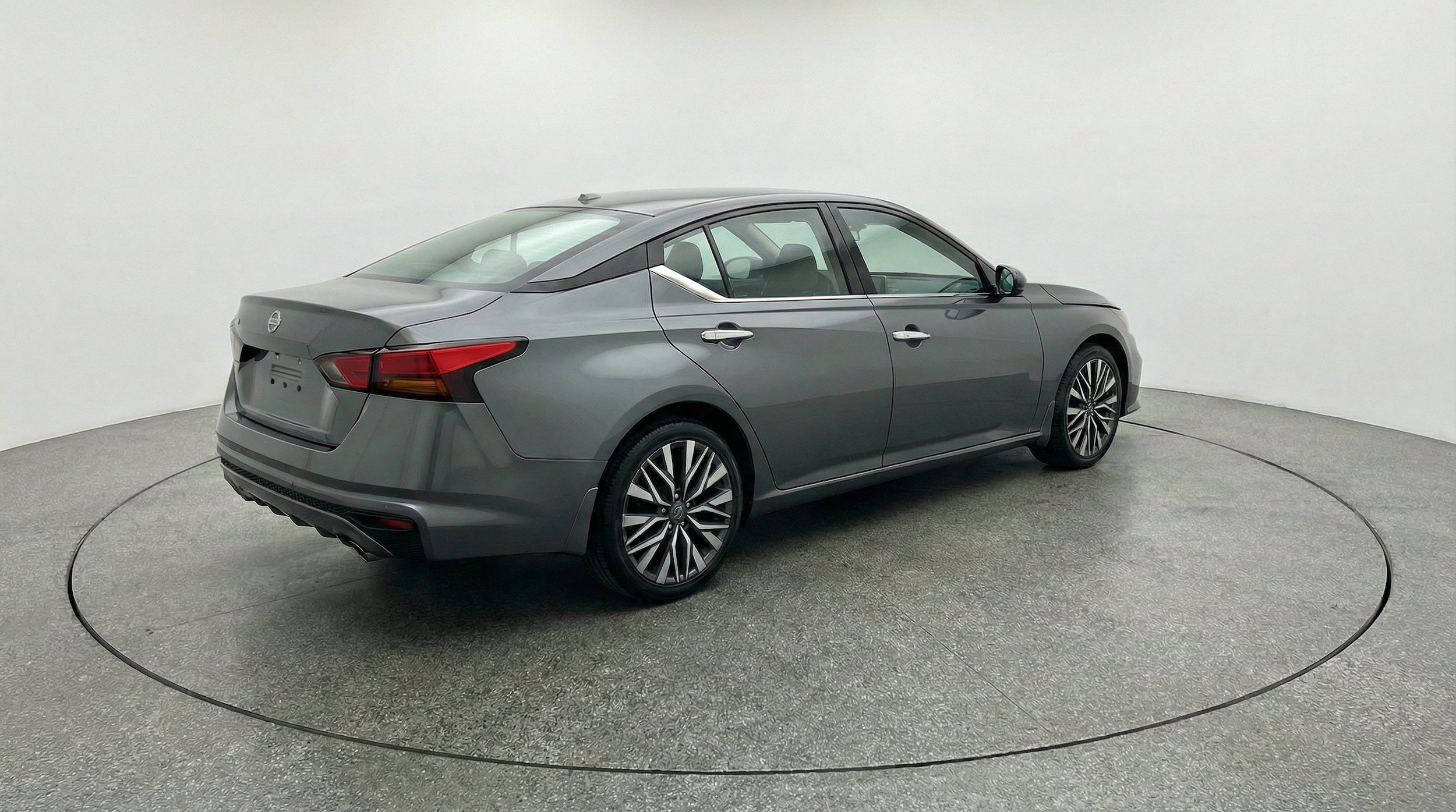 Thumbnail: 2025 Nissan Altima - 9