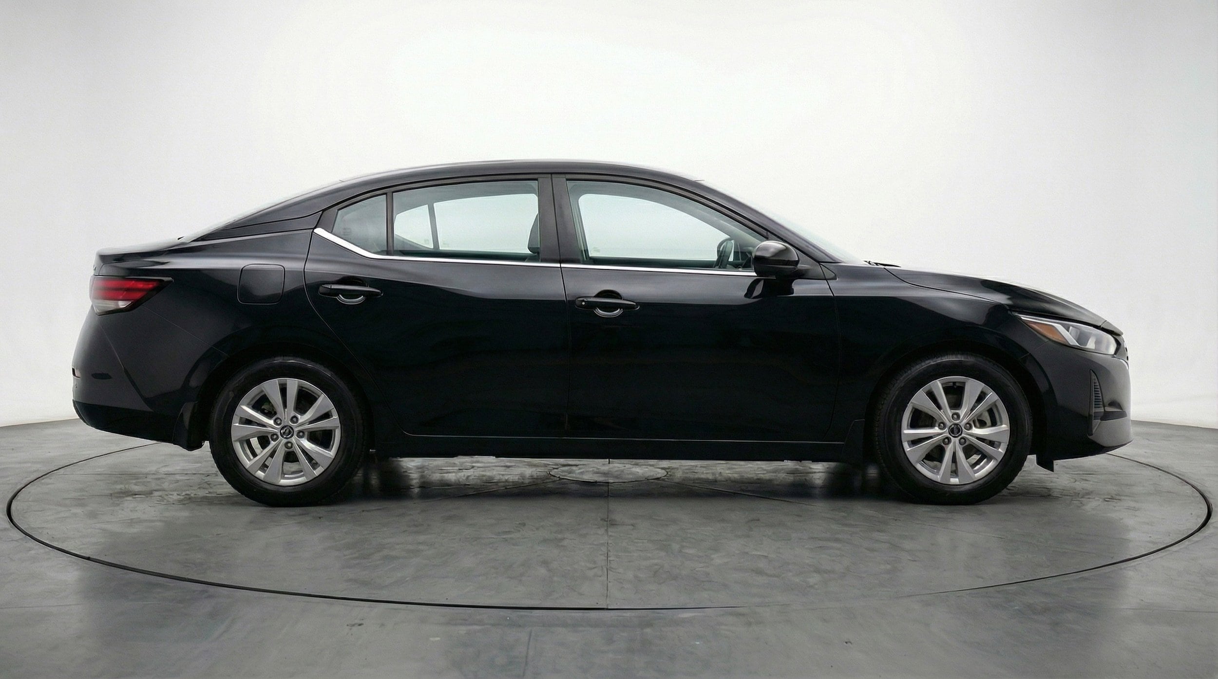 Thumbnail: 2025 Nissan Sentra - 8