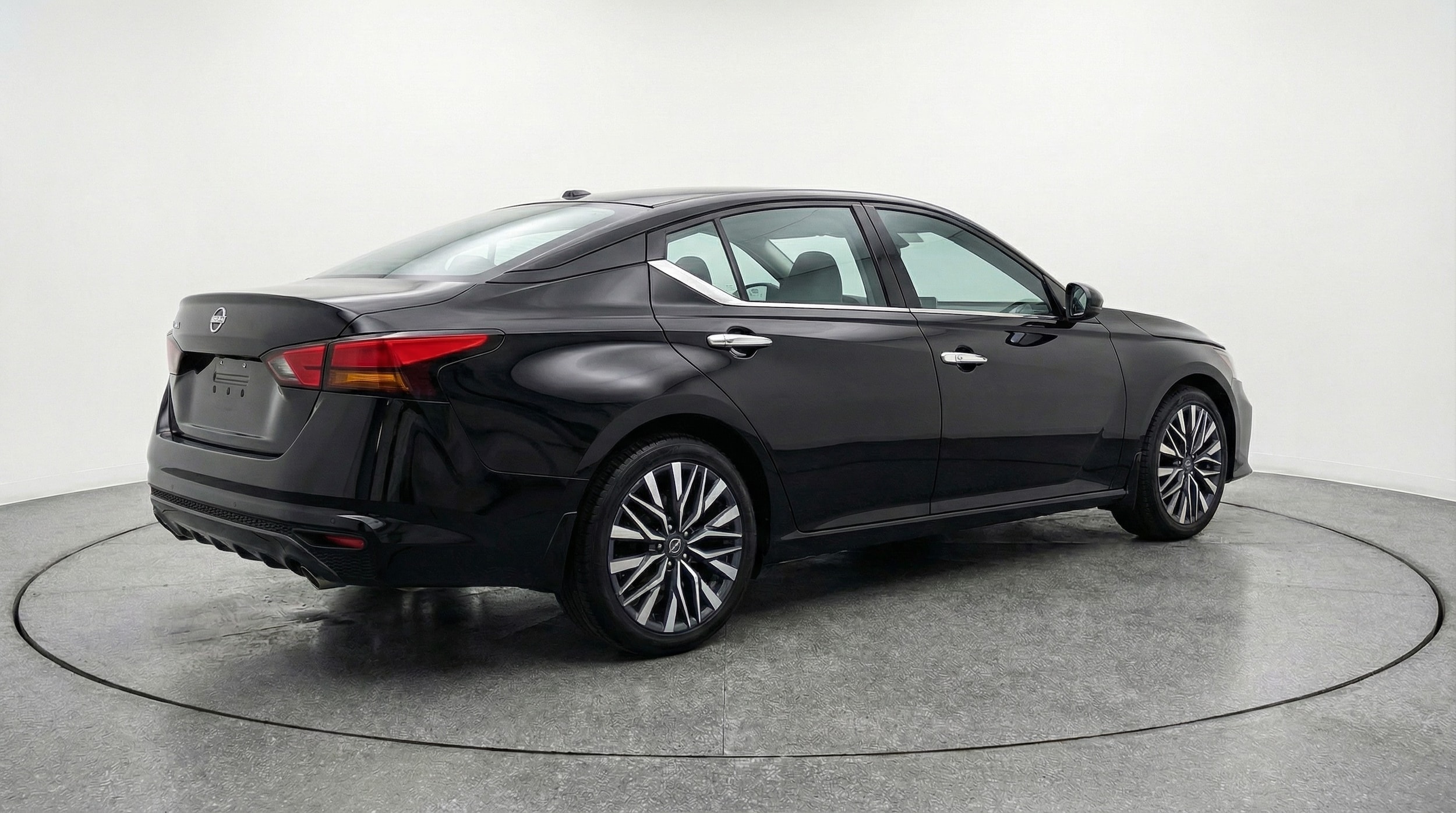 Thumbnail: 2025 Nissan Altima - 7