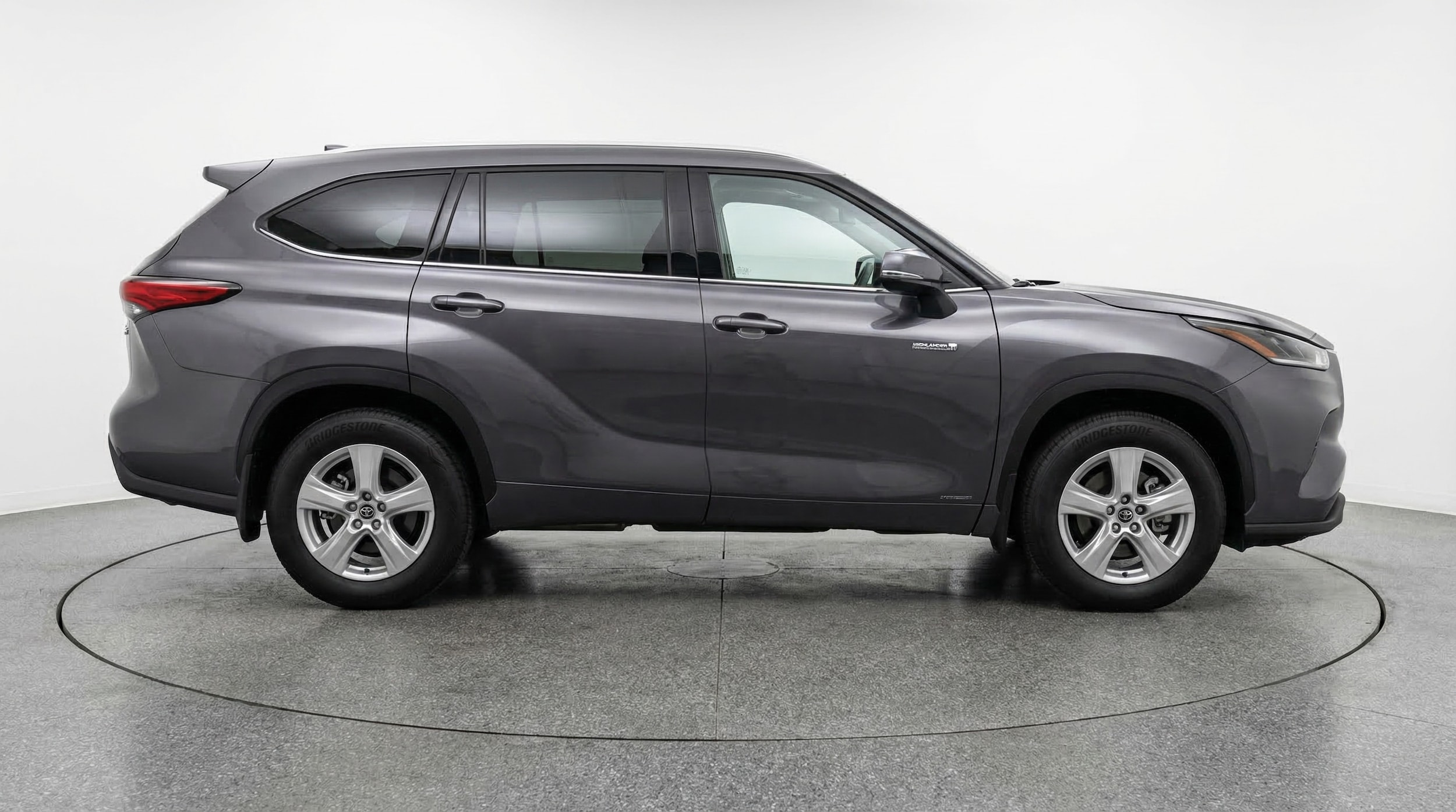 Thumbnail: 2025 Toyota Highlander - 8