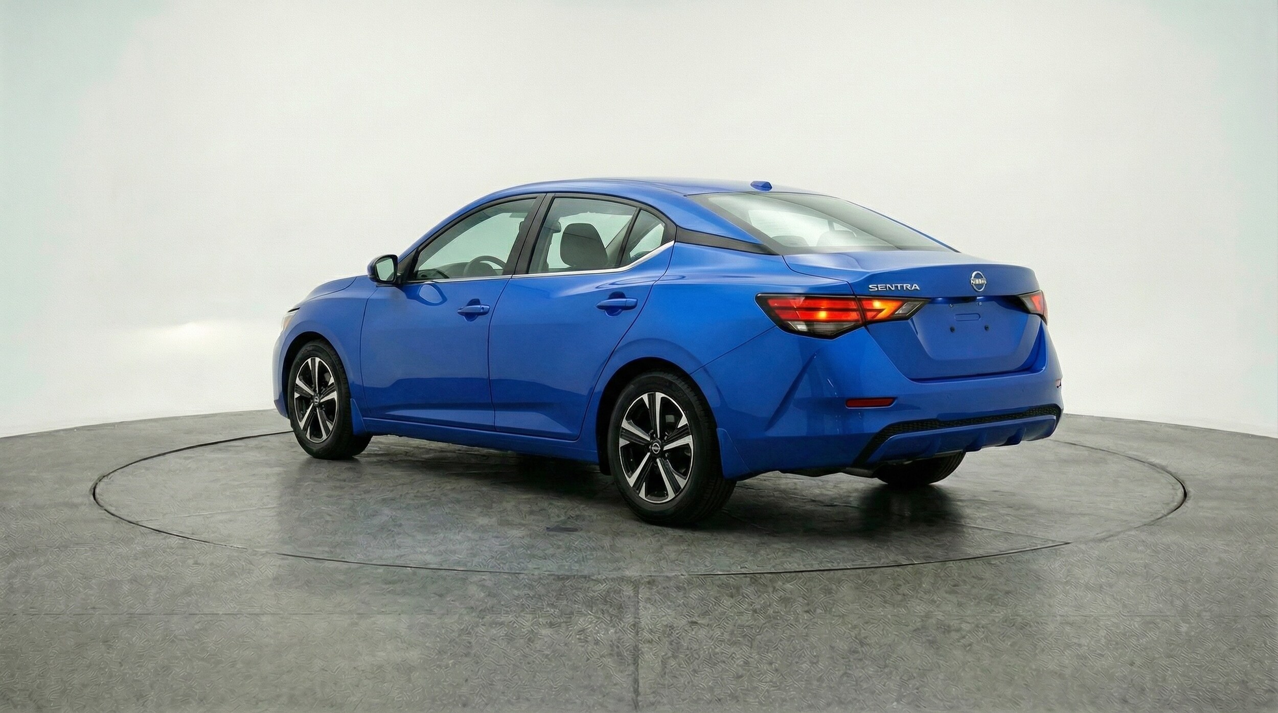 Thumbnail: 2025 Nissan Sentra - 5