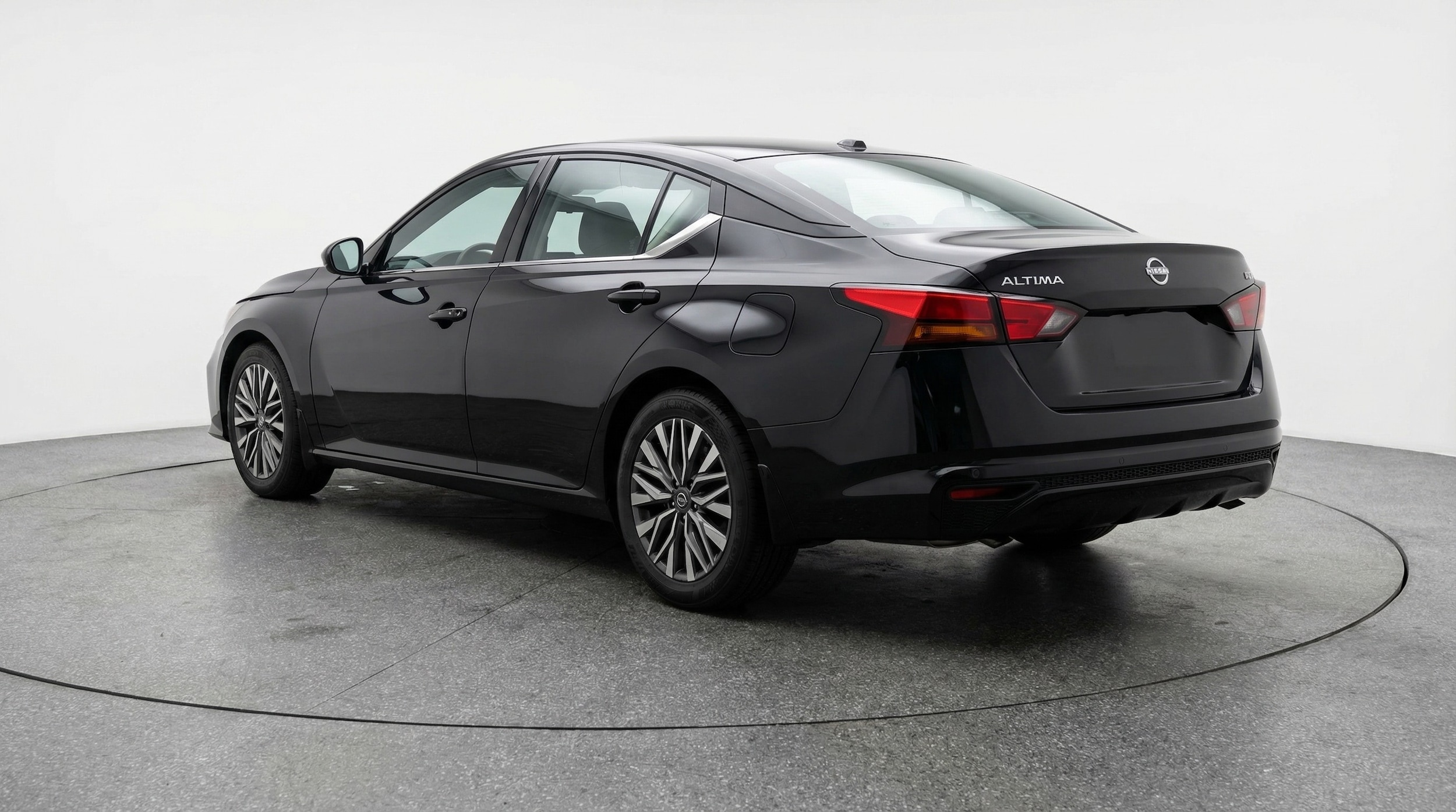 Thumbnail: 2025 Nissan Altima - 5