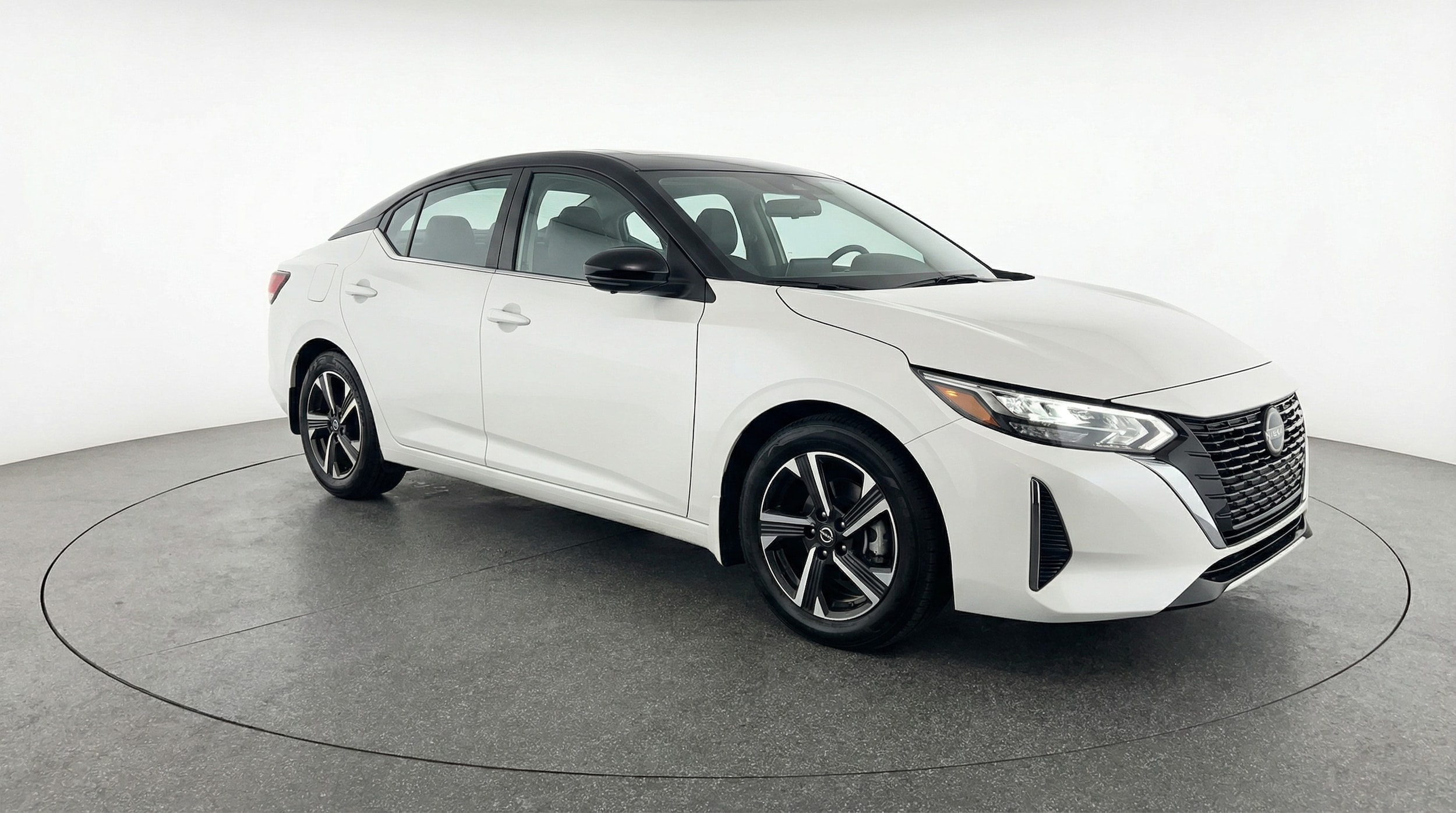 Thumbnail: 2025 Nissan Sentra - 1