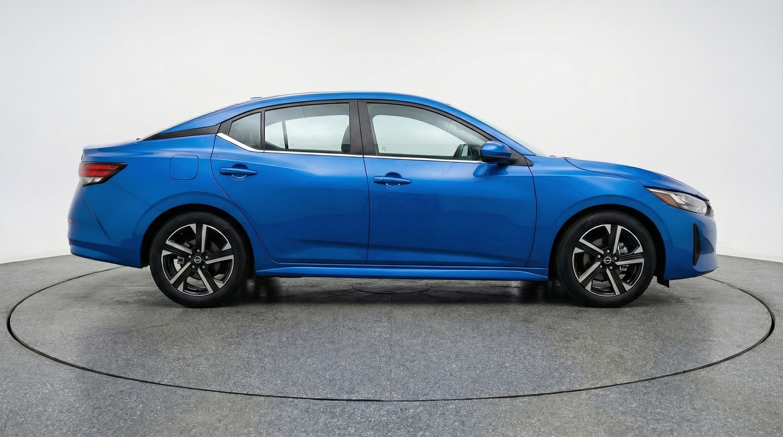 Thumbnail: 2025 Nissan Sentra - 8