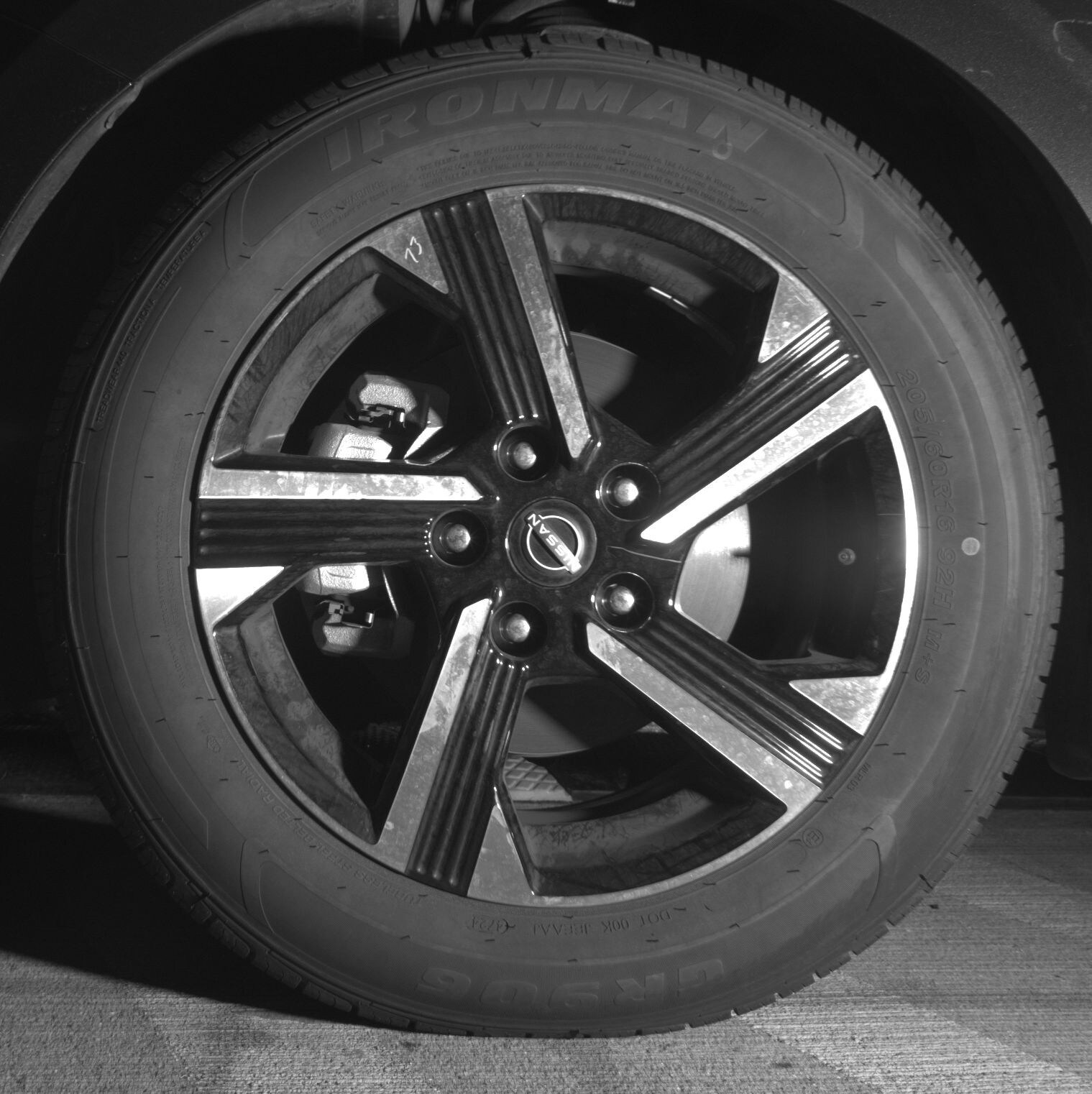 Thumbnail: 2025 Nissan Sentra - 9