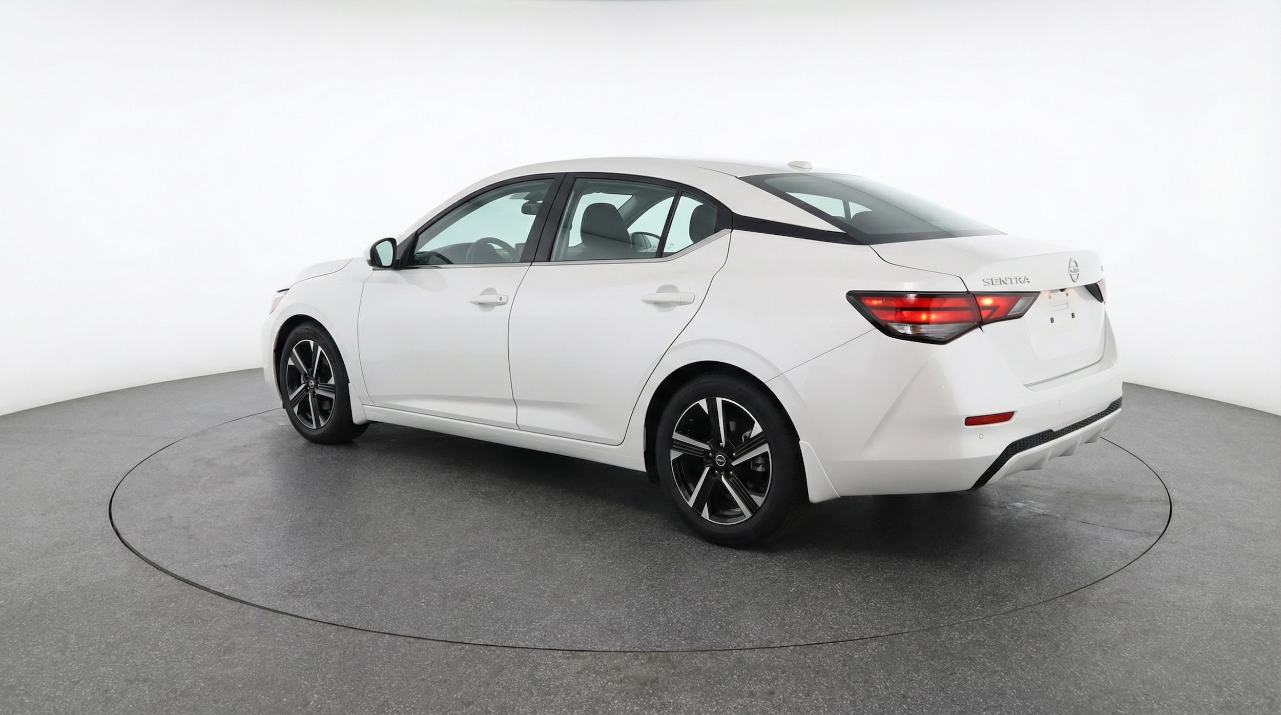 Thumbnail: 2025 Nissan Sentra - 5