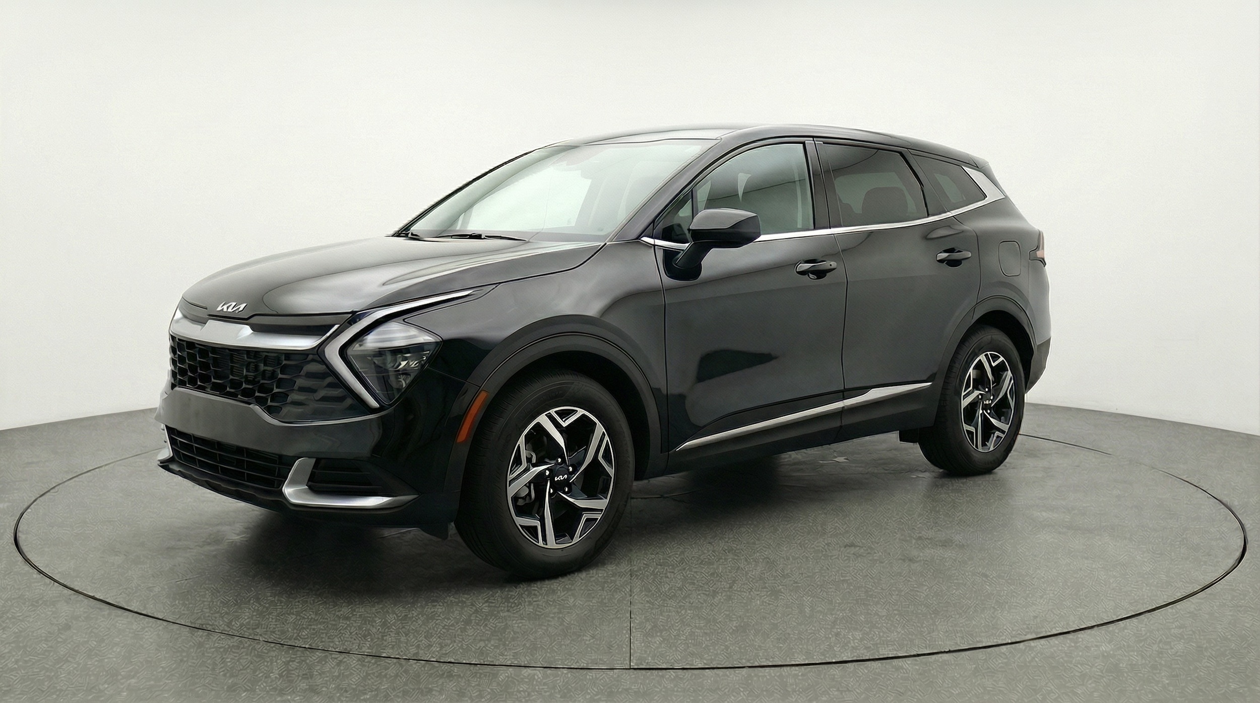 Thumbnail: 2025 Kia Sportage - 3