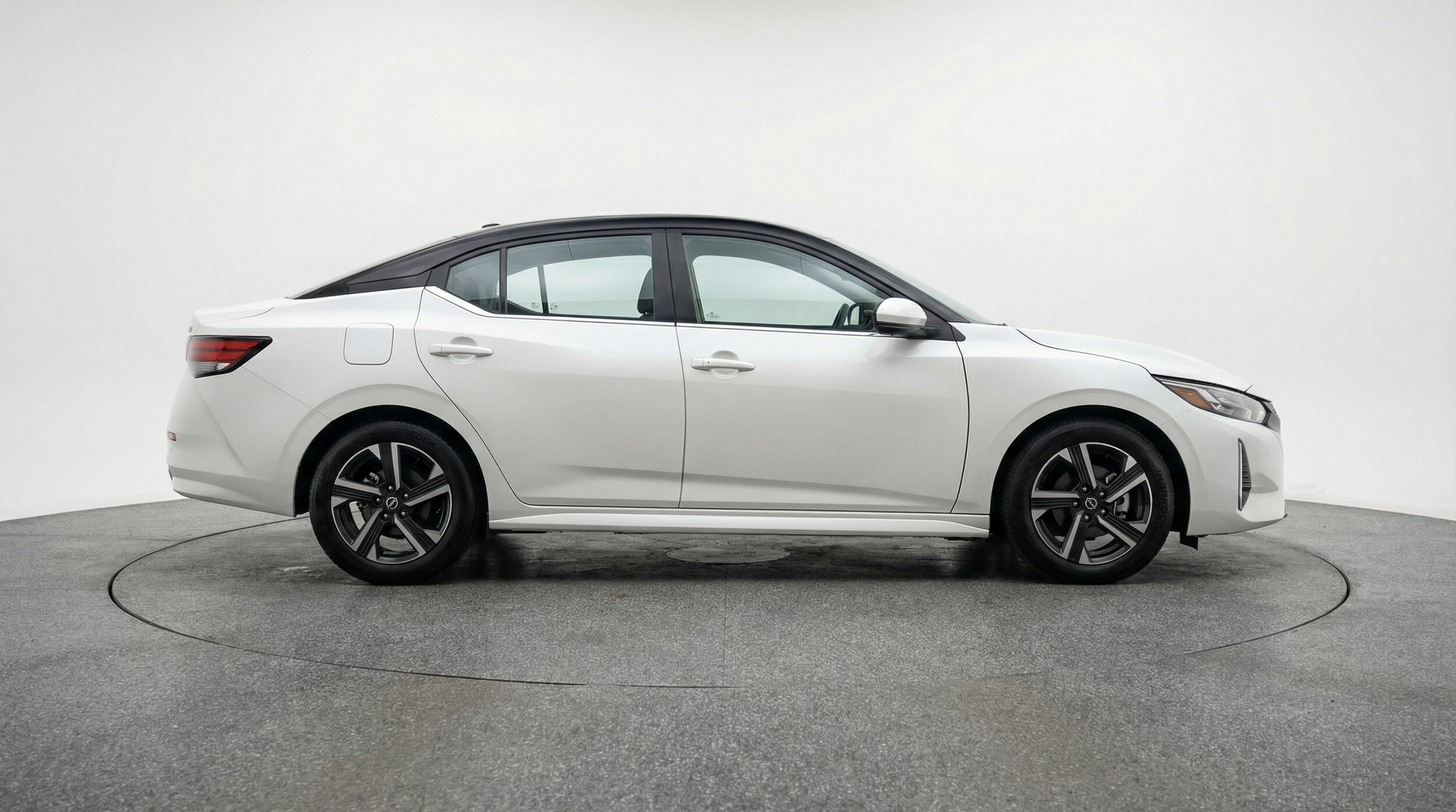 Thumbnail: 2025 Nissan Sentra - 8