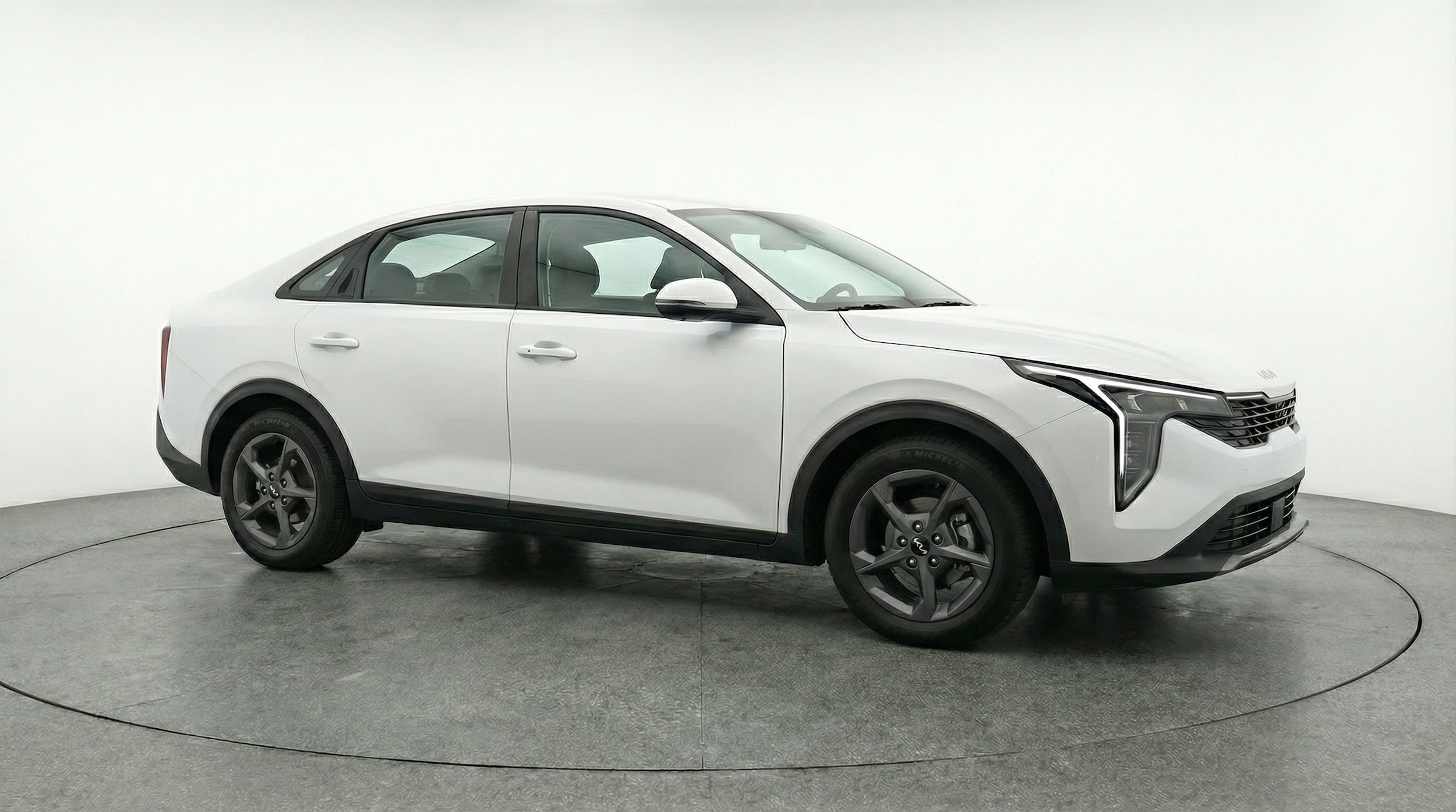Thumbnail: 2025 Kia K4 - 1
