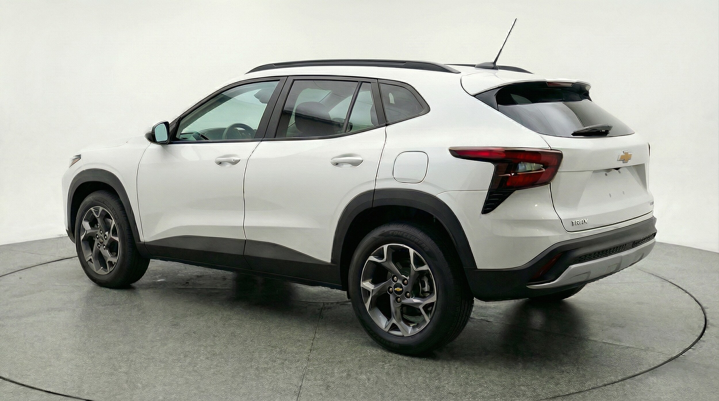 Thumbnail: 2025 Chevrolet Trax - 5