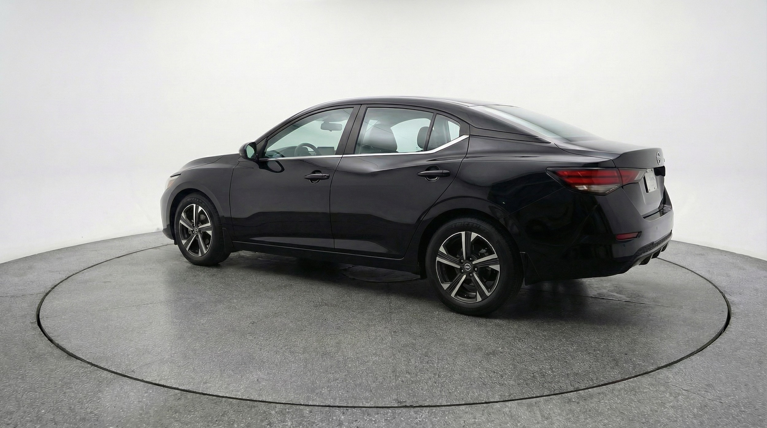 Thumbnail: 2025 Nissan Sentra - 5