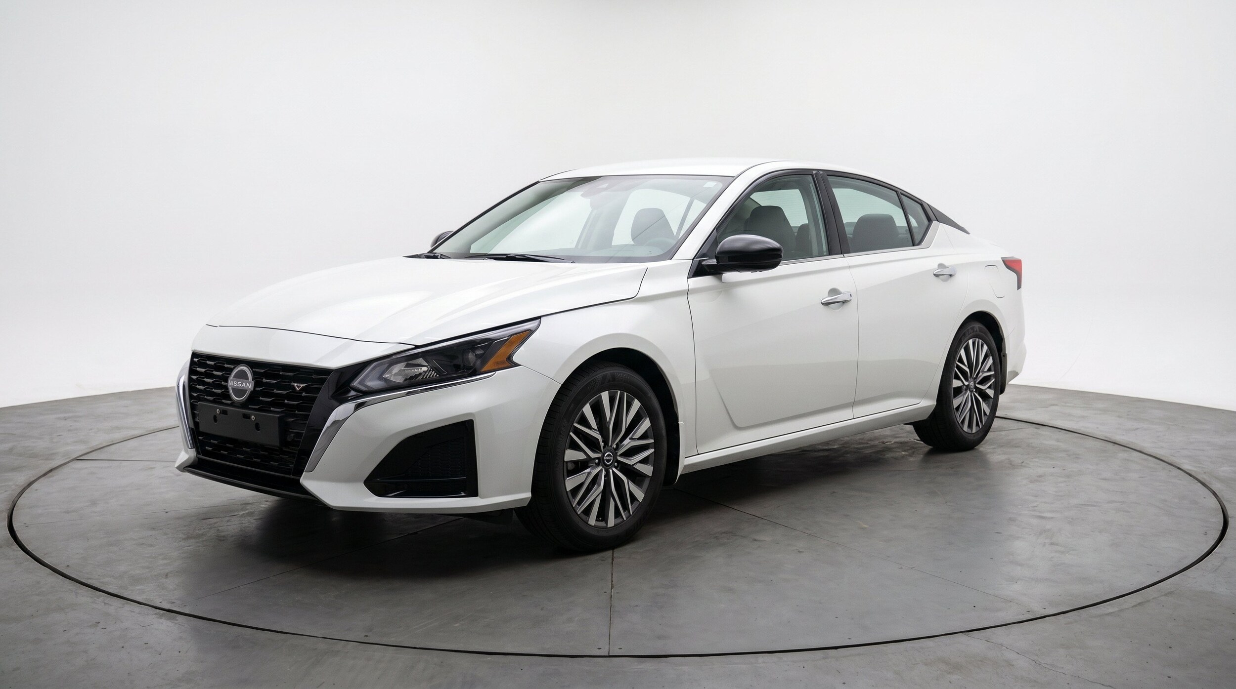 Thumbnail: 2025 Nissan Altima - 3