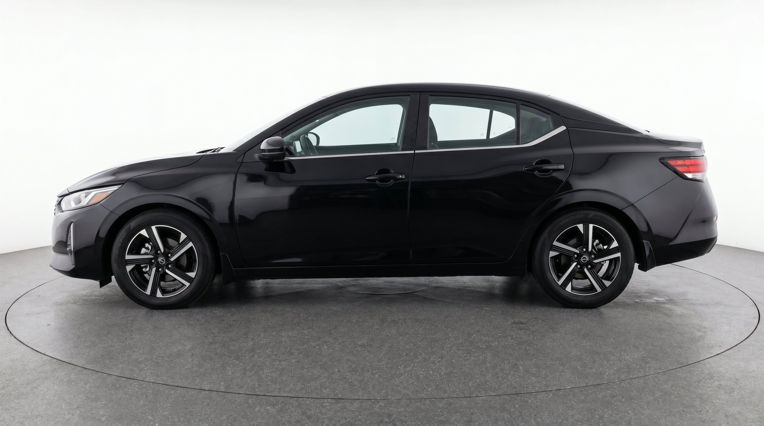 Thumbnail: 2025 Nissan Sentra - 5