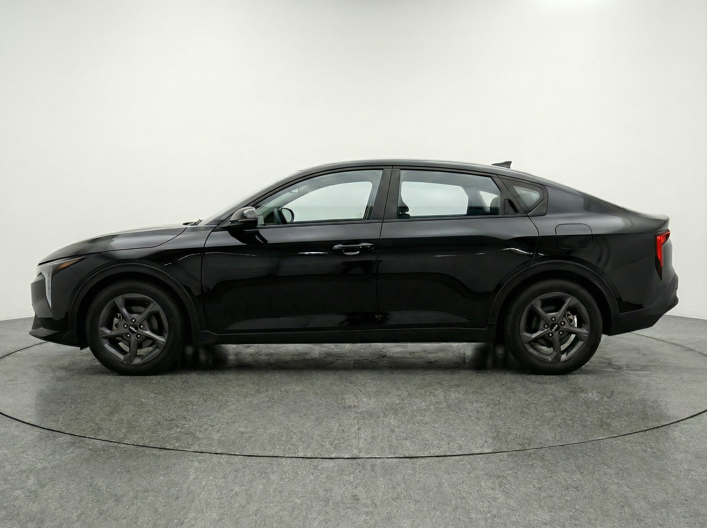 Thumbnail: 2025 Kia K4 - 4