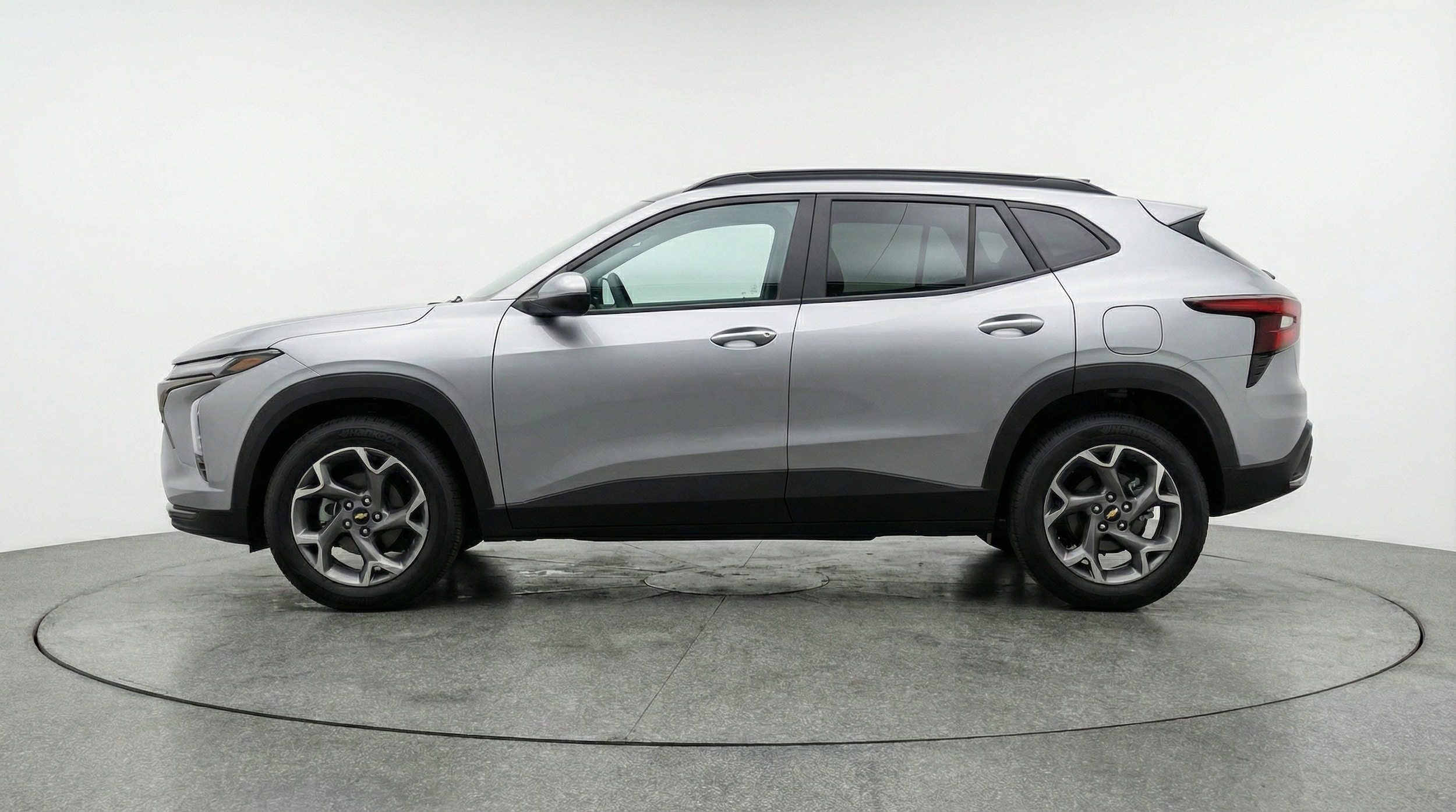 Thumbnail: 2025 Chevrolet Trax - 4