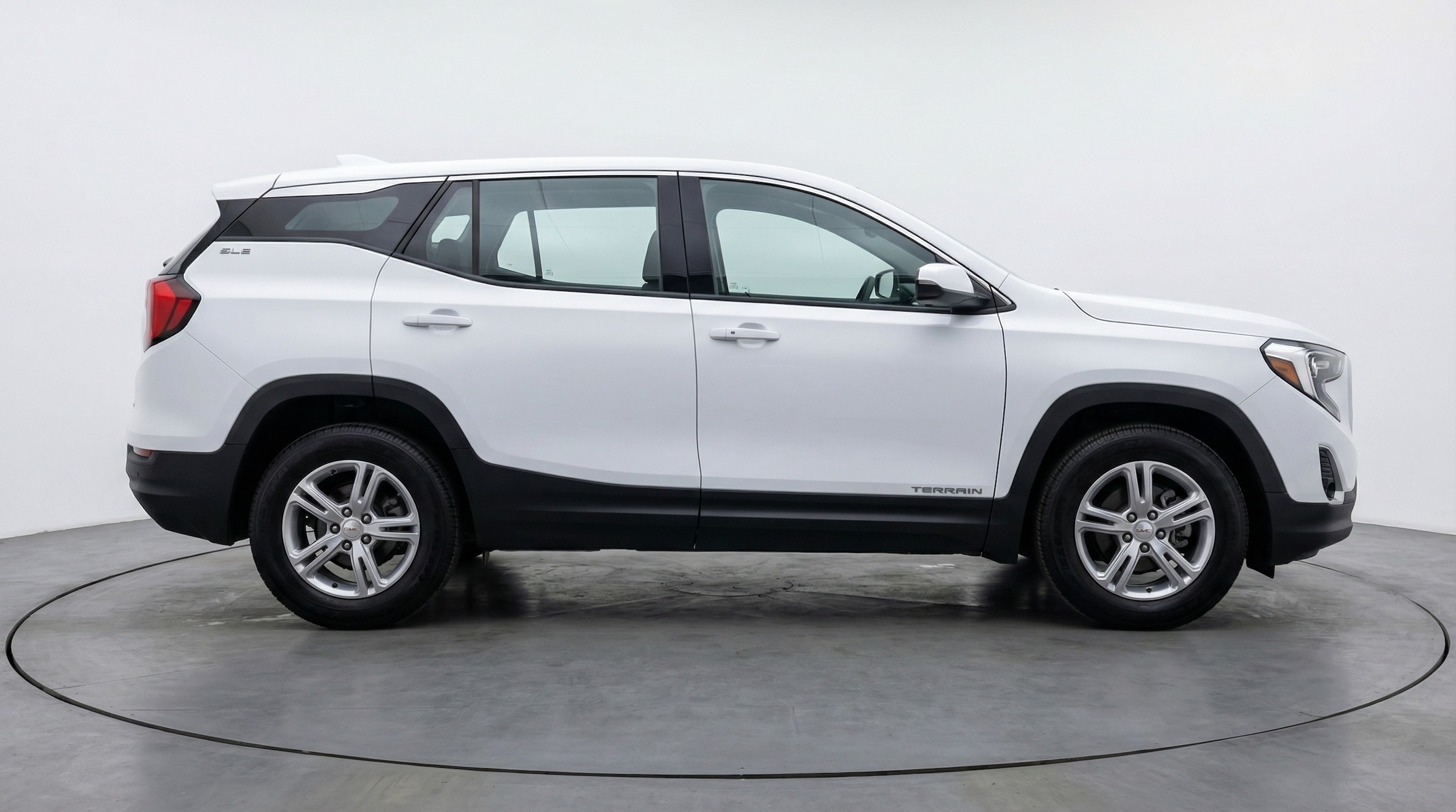 Thumbnail: 2024 GMC Terrain - 8