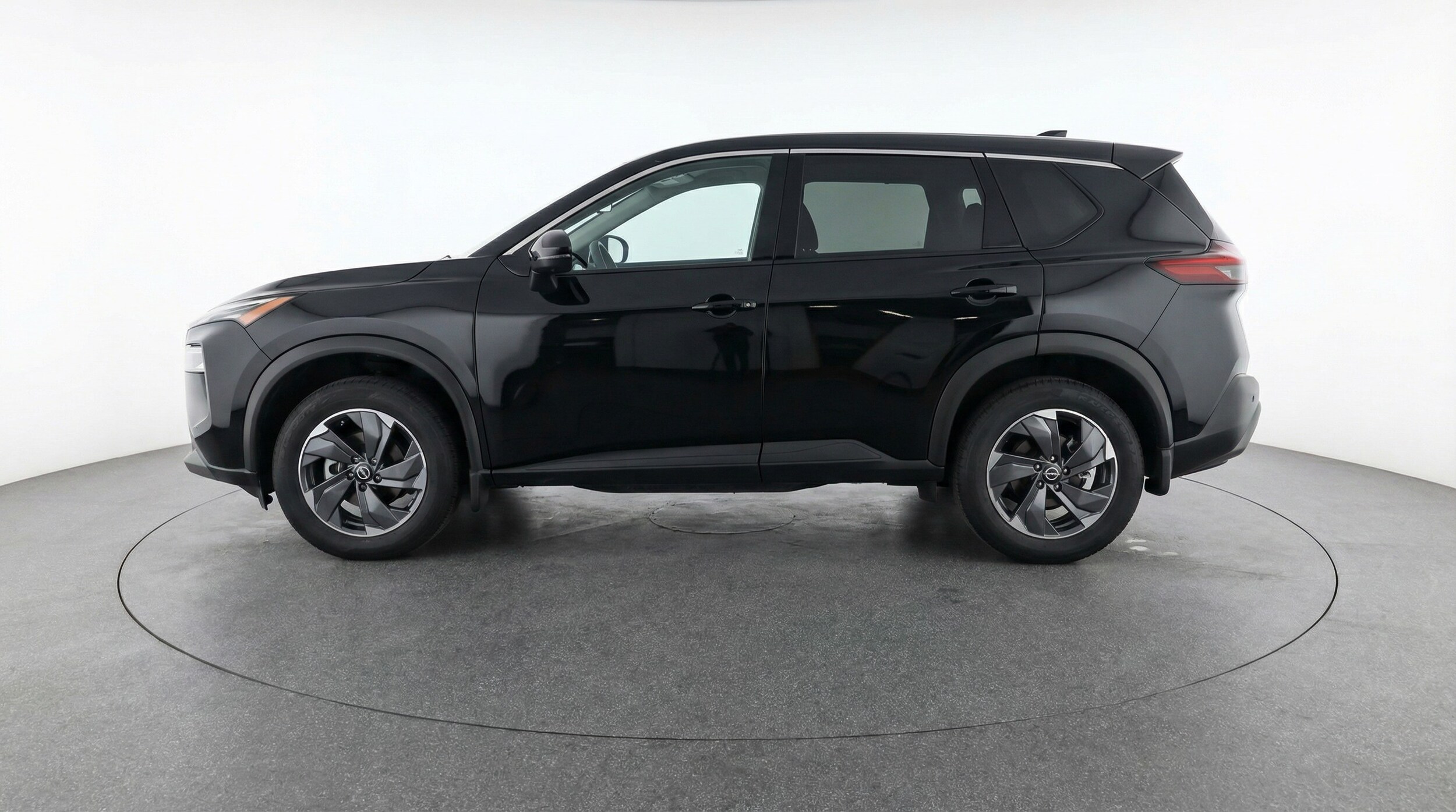 Thumbnail: 2025 Nissan Rogue - 4